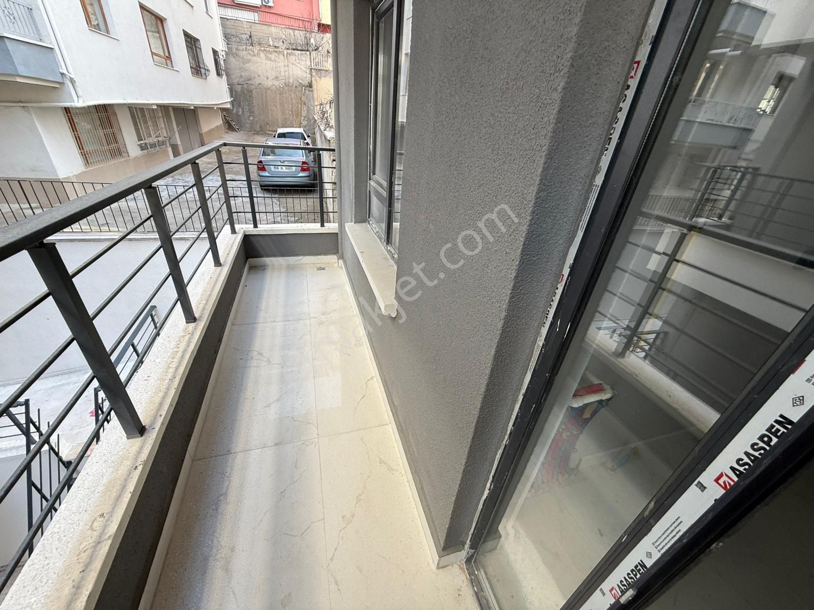 Vatan'dan Bağlarbaşı'nda Cadde Yakını Sıfır Binada Orta Kat Megalüks Yapılı 2+1 Satılık Daire - Görsel 8