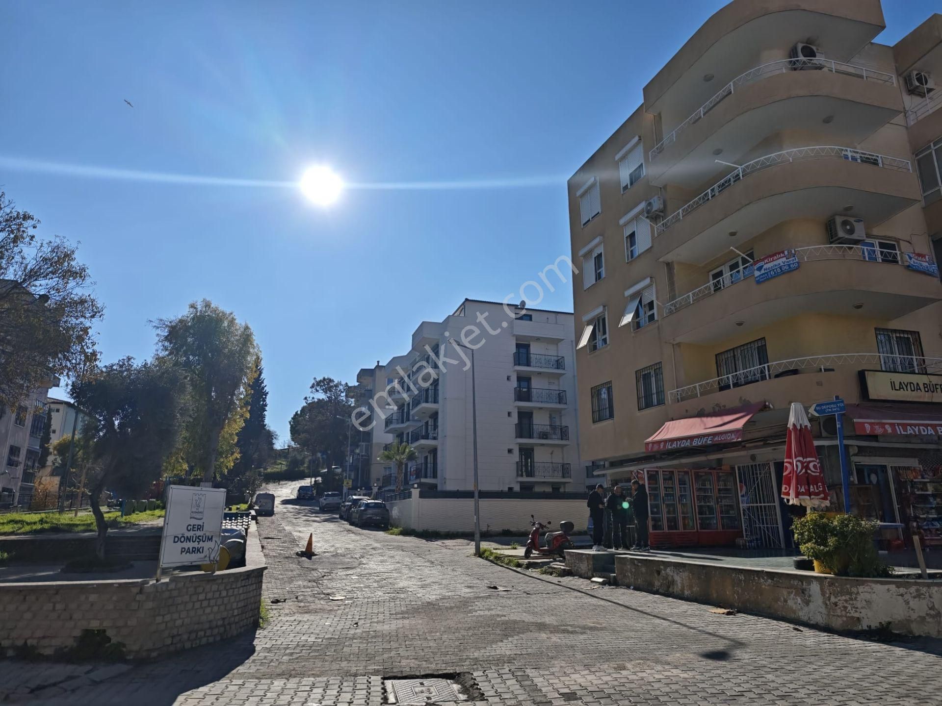 Kuşadası Hacıfeyzullah Mah Kiralık Görüşü Ve Üç Tarafı Açık Ferah Bir Köşe Daire - Görsel 33