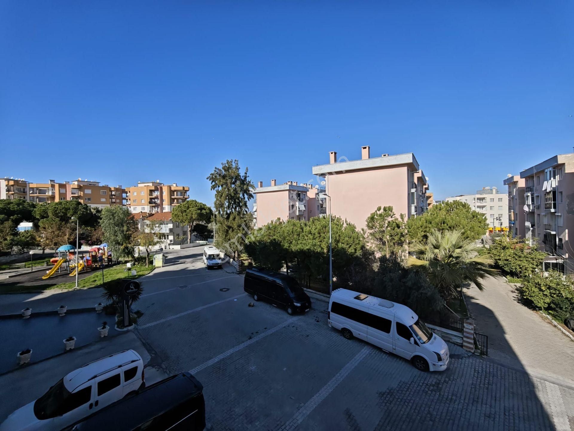 Kuşadası Hacıfeyzullah Mah Kiralık Görüşü Ve Üç Tarafı Açık Ferah Bir Köşe Daire - Görsel 29