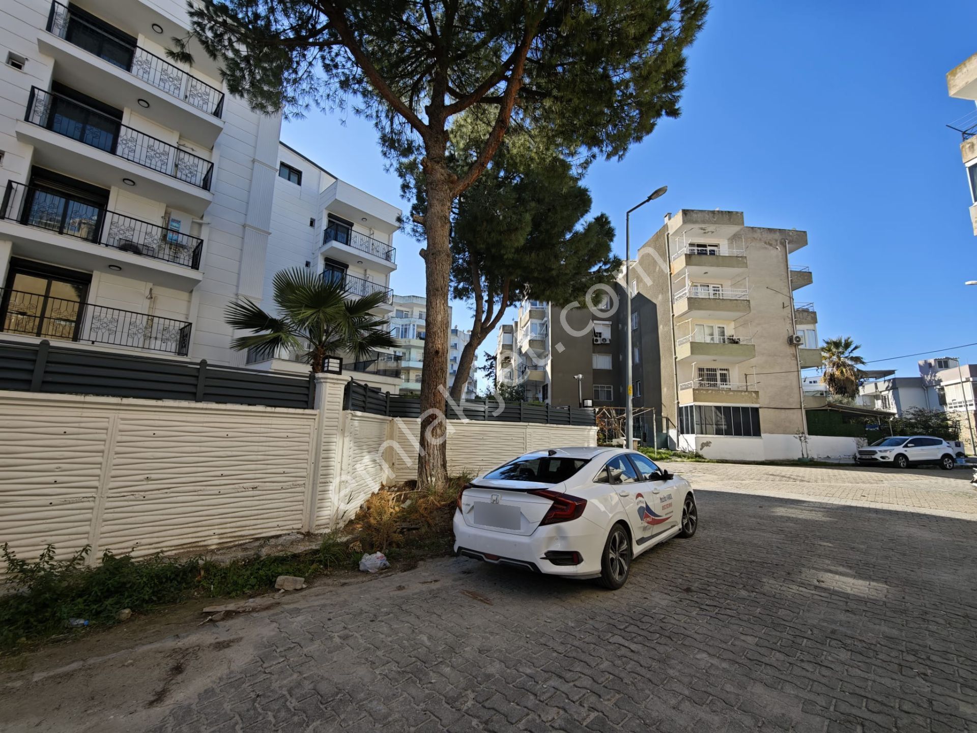Kuşadası Hacıfeyzullah Mah Kiralık Görüşü Ve Üç Tarafı Açık Ferah Bir Köşe Daire - Görsel 30