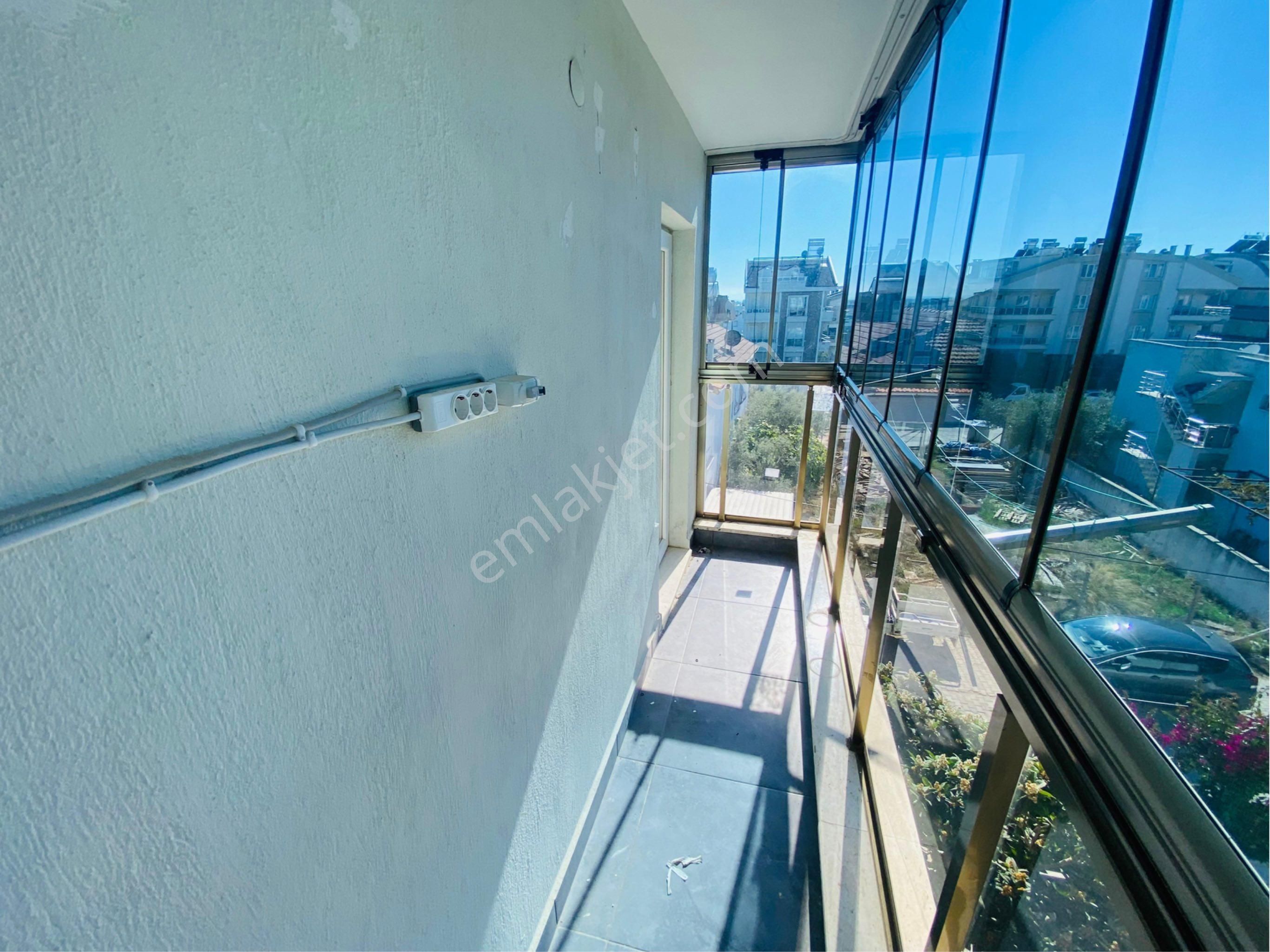 Cumhuriyet Mah. Ara Kat , Köşe Cephe 2+1 Daire - Görsel 4