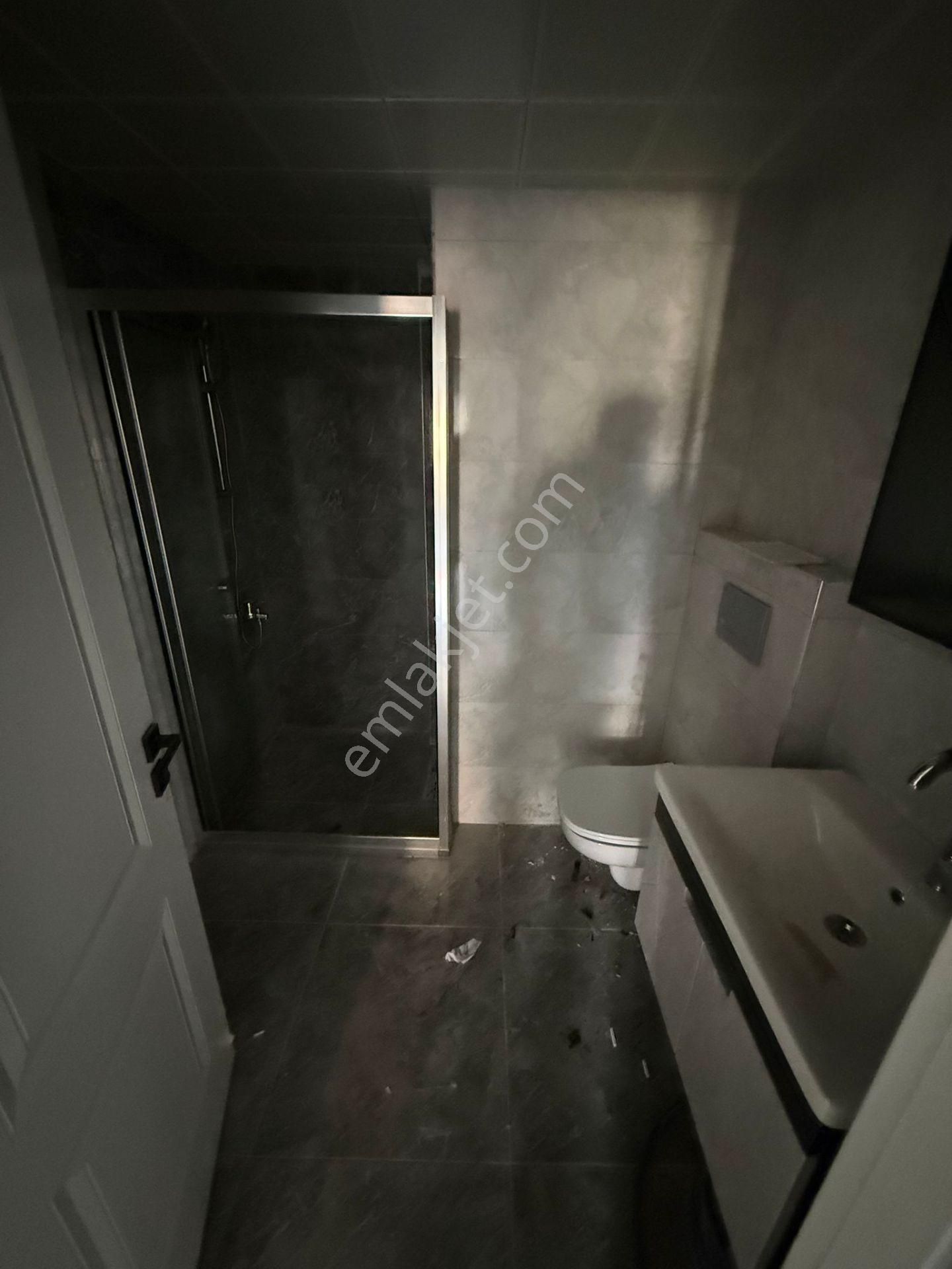 Vatan'dan Bağlarbaşı'nda Sıfır Binada Megalüks Yapılı Satılık Orta Kat Ön Cephe 3+1 Daire - Görsel 20