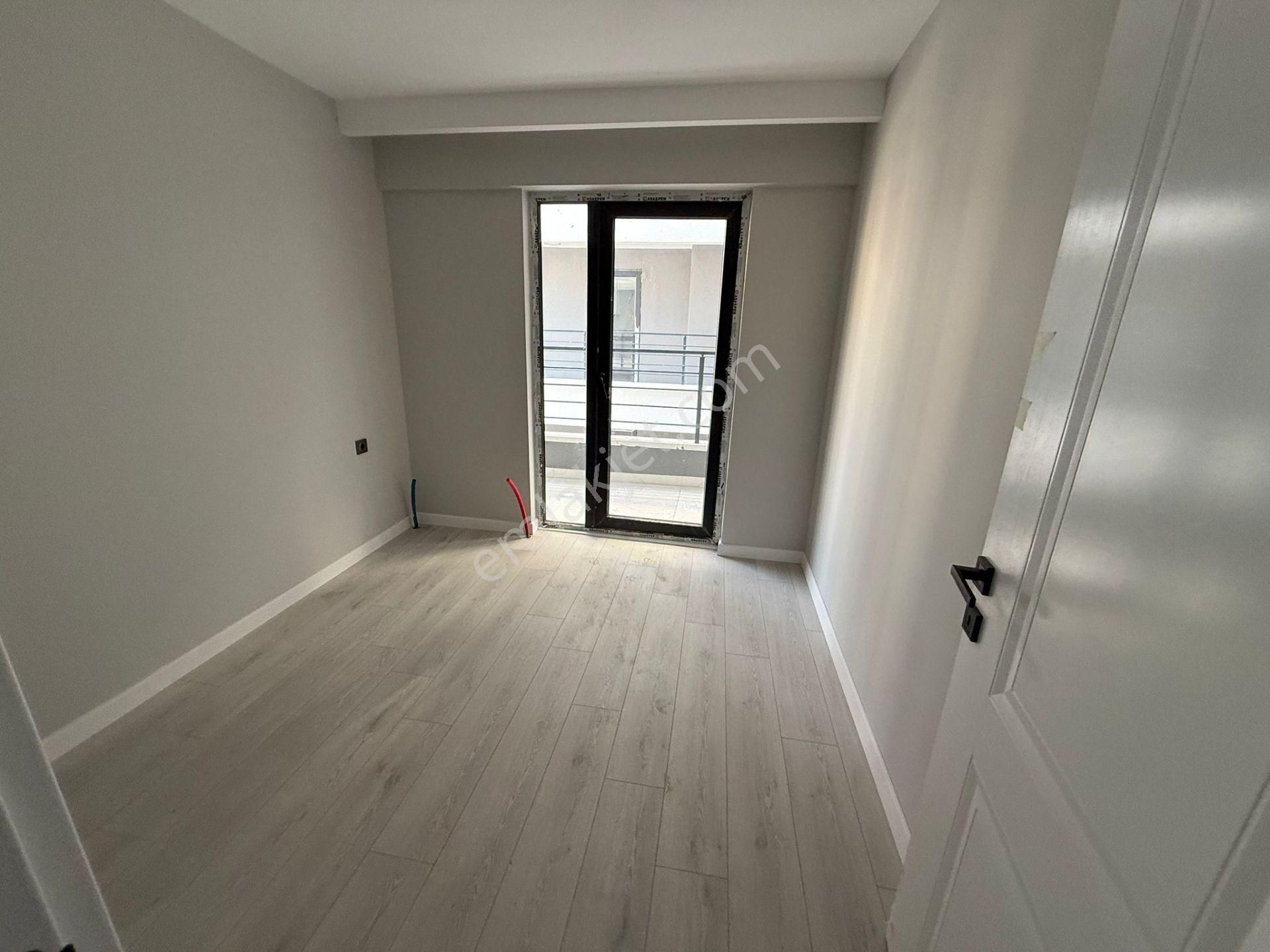 Vatan'dan Bağlarbaşı'nda Sıfır Binada Megalüks Yapılı Satılık Orta Kat Ön Cephe 3+1 Daire - Görsel 15