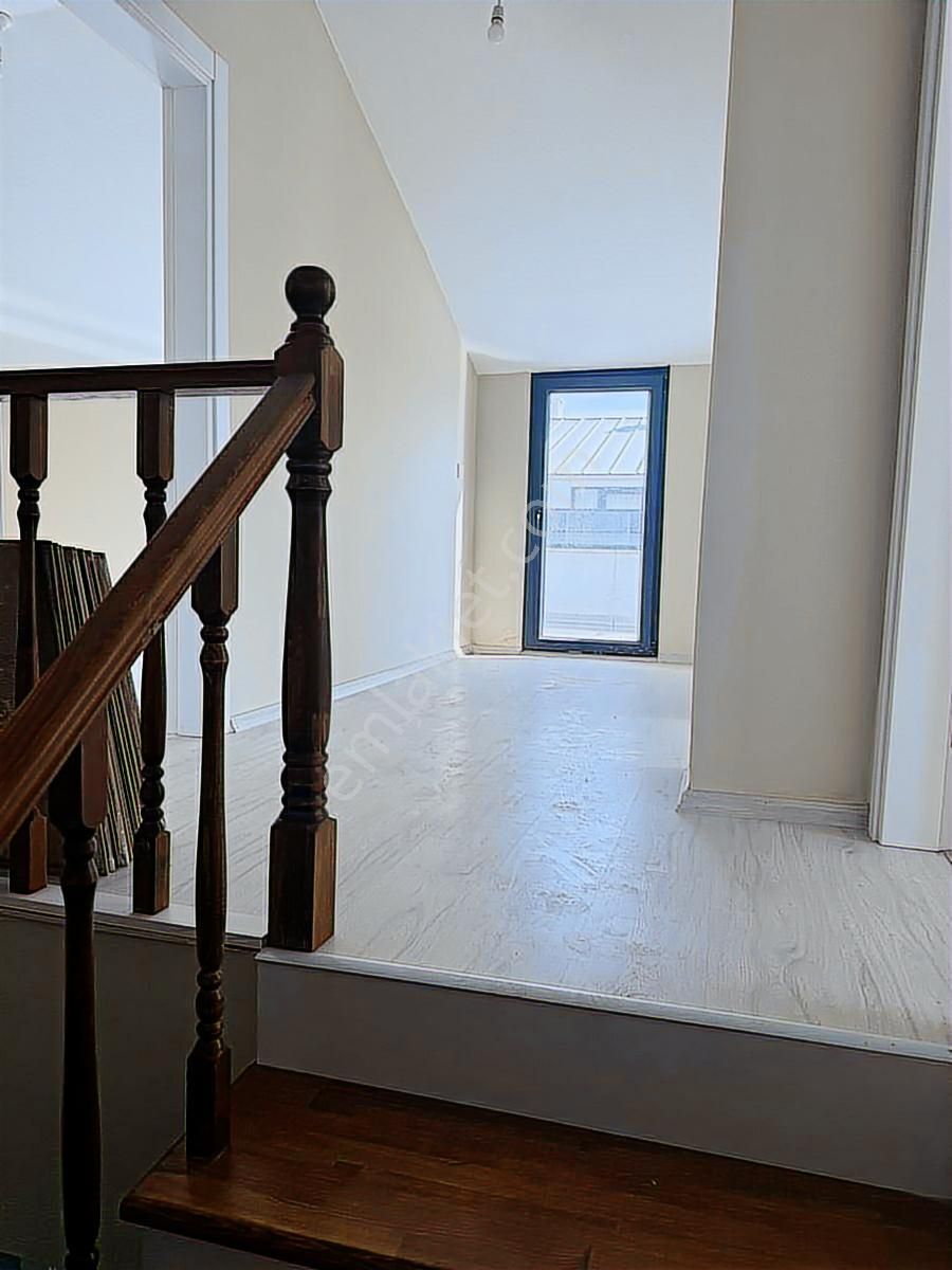 Gaziosmanpaşa Hatipoğlu Sitesinde Satılık Dubleks - Görsel 7