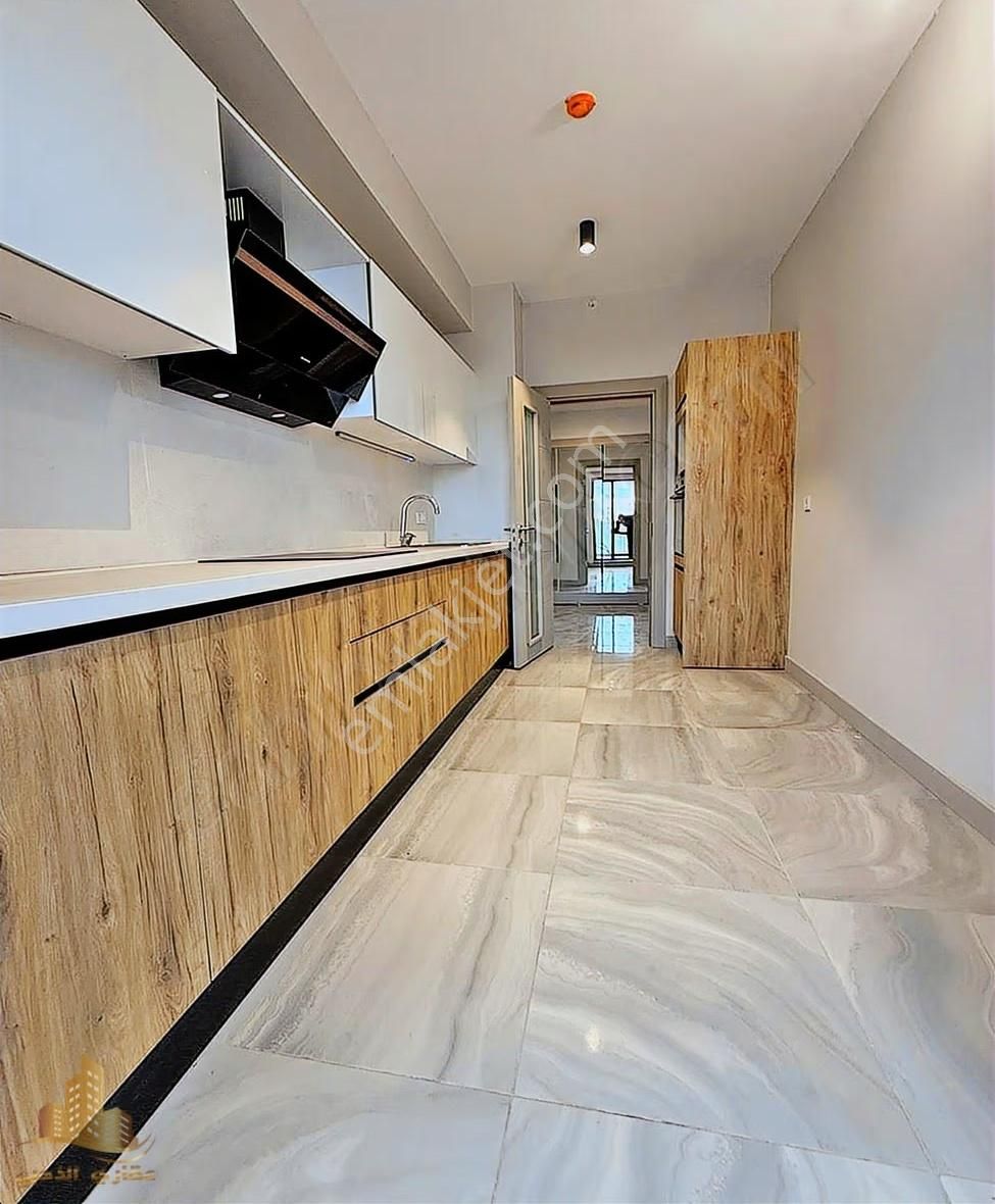 Bahçeşehir Akzirve Strada Satılık 2+1 Büyük Tip Daire - Görsel 2