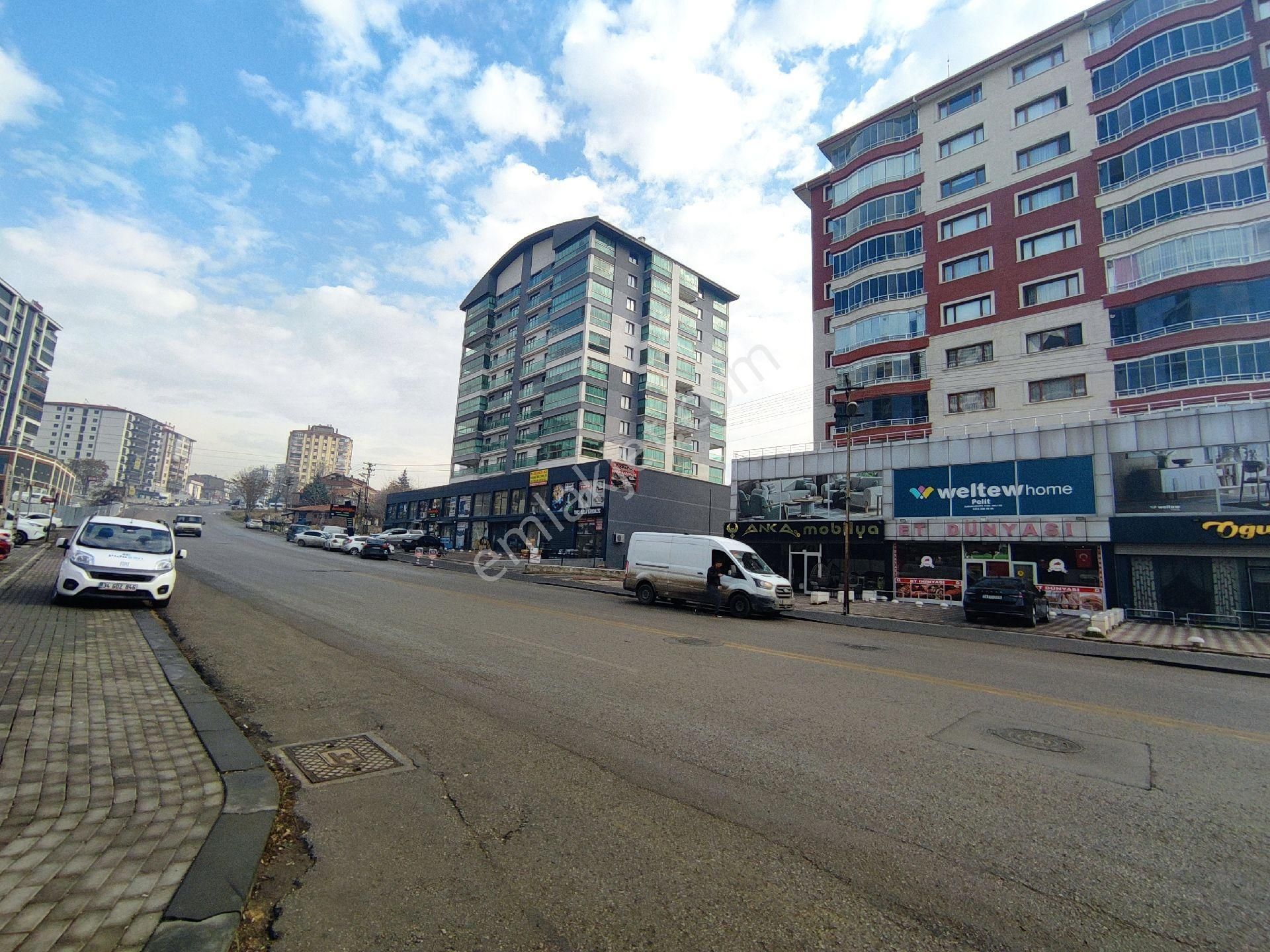 Ulubey Mah Halk Bankası Yakını Cadde Üzerinde Kira Getirili Satılık Dükkan