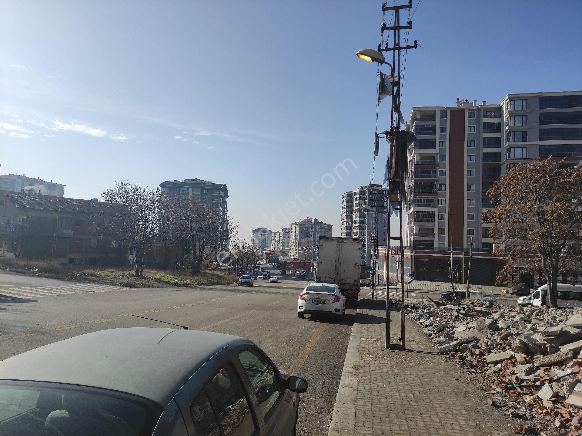 Ulubey Mah Halk Bankası Yakını Cadde Üzerinde Kira Getirili Satılık Dükkan - Görsel 22