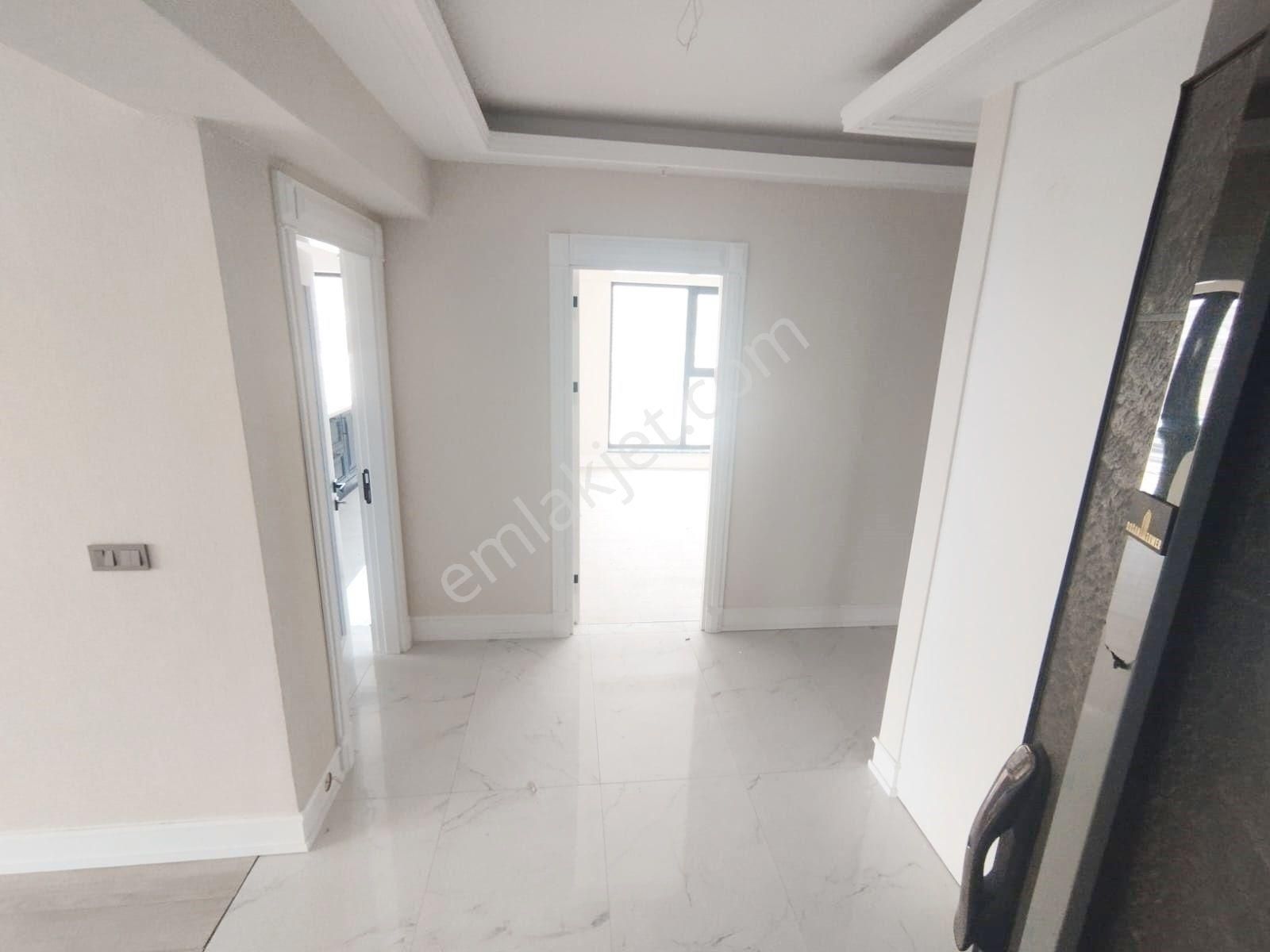 Ovacık Mahallesinde Bulvar Üzeri Katta Lüx Yapıda Satılık 4+1 - Görsel 23