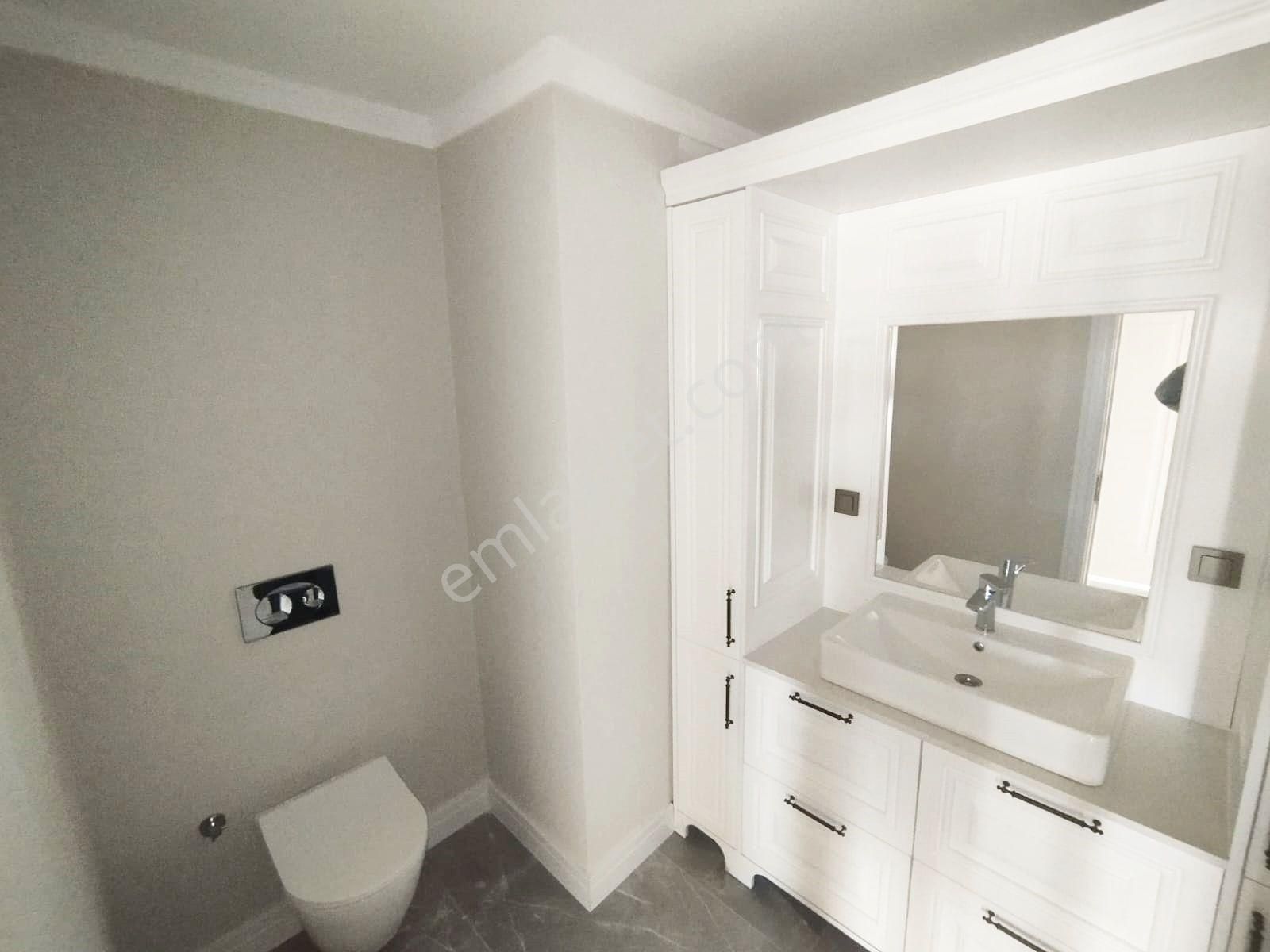 Ovacık Mahallesinde Bulvar Üzeri Katta Lüx Yapıda Satılık 4+1 - Görsel 35