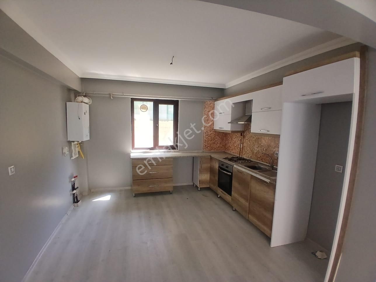 Değirmenderede Daire Fiyatına Kiralık 5+1 Villa - Görsel 22