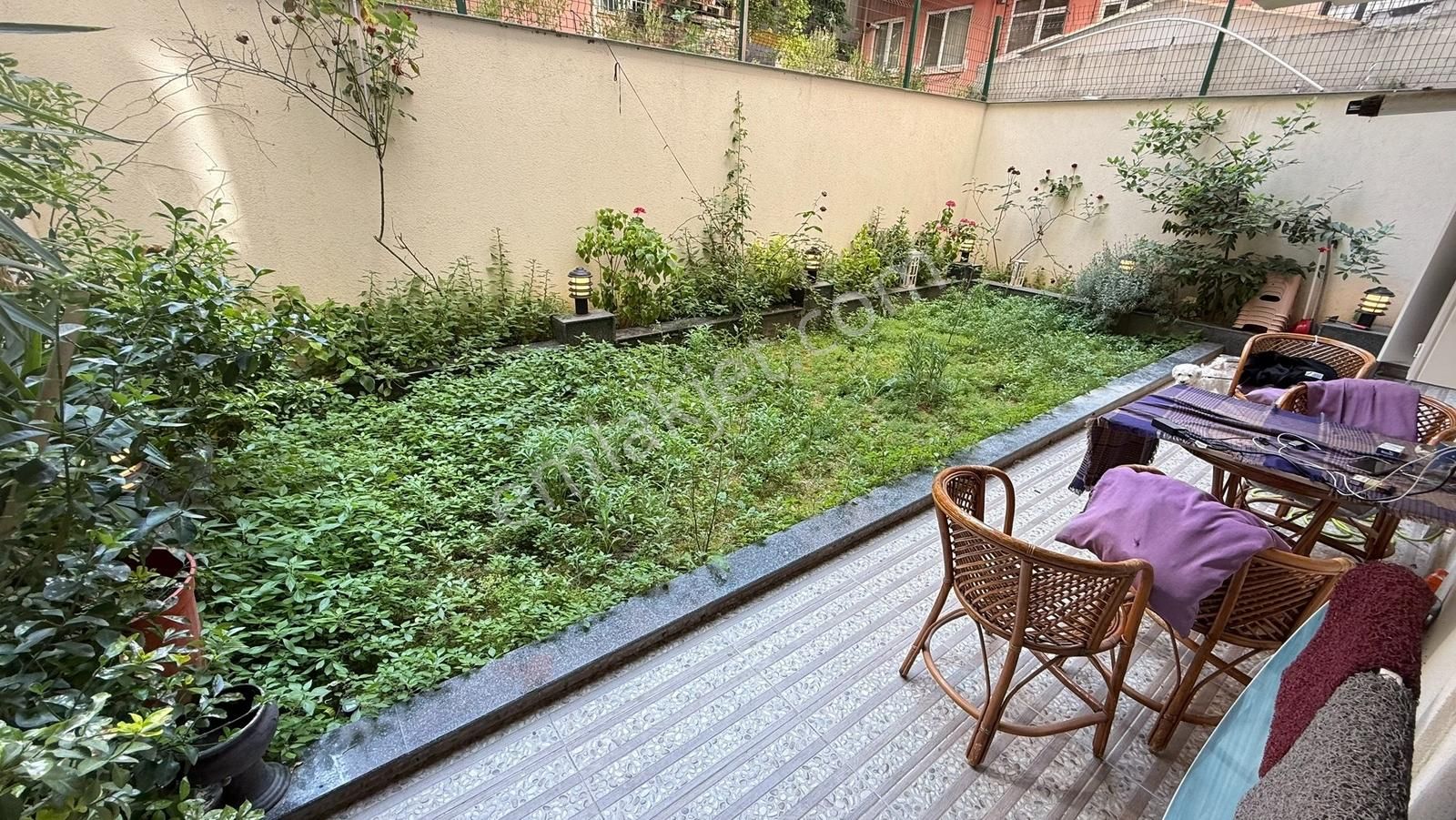 Çiğdem Emlak'tan Bakırköyde Satılık 3+1 Bahçeli Kullanımlı Daire - Görsel 3