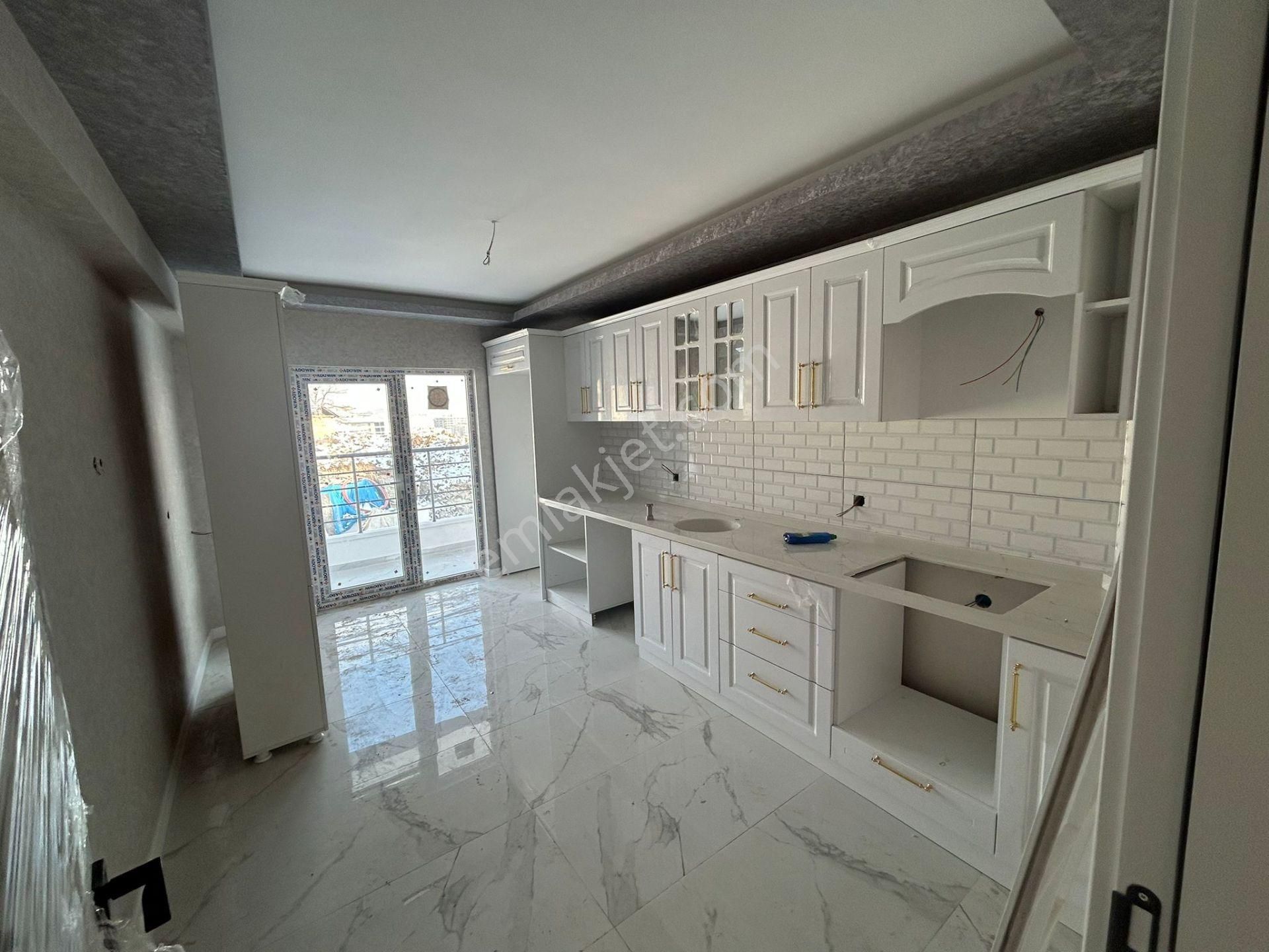 Altındağ - Feridun Çelik Mahallesi Caddeye Yakın Araç Takaslı 3+1 Satılık Sıfır Daireler ! - Görsel 7