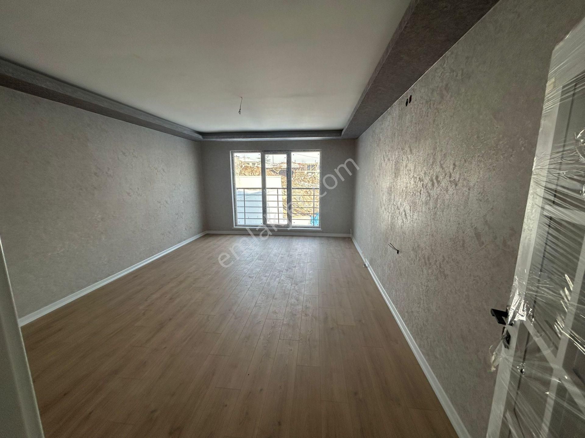 Altındağ - Feridun Çelik Mahallesi Caddeye Yakın Araç Takaslı 3+1 Satılık Sıfır Daireler !