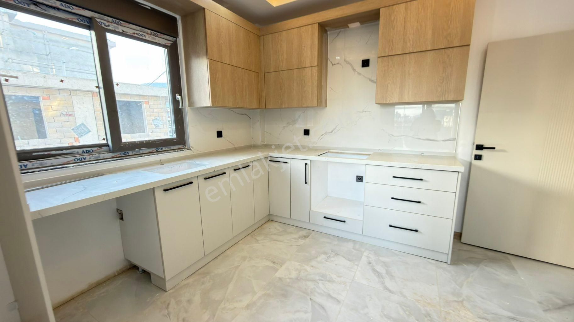 Yeniköy Merkezde Havuzlu 2+1 Sıfır Lüks Daire D.gazlı - Görsel 15