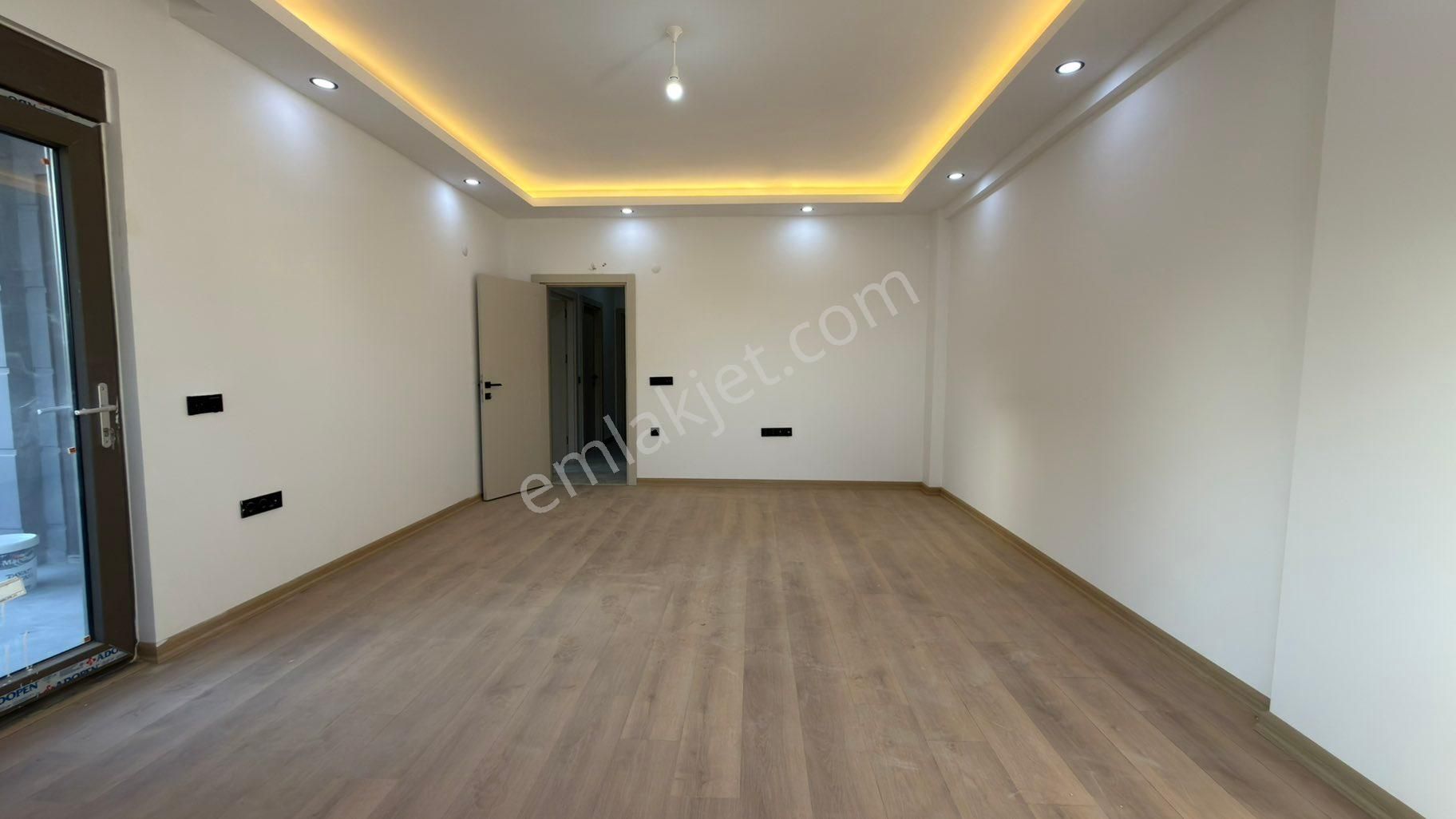 Yeniköy Merkezde Havuzlu 2+1 Sıfır Lüks Daire D.gazlı - Görsel 32