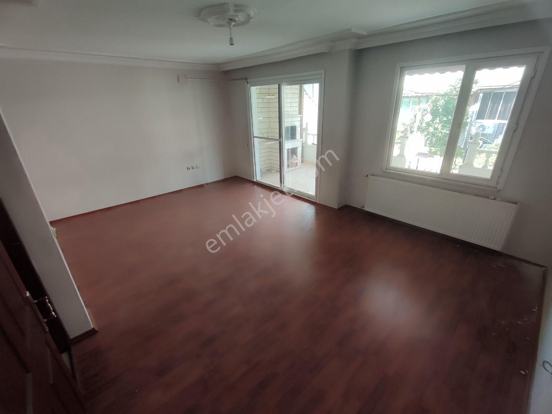 Kardeşten Cennetayağında Site İçinde Bahçeli 5+1 Dubleks Villa - Görsel 5