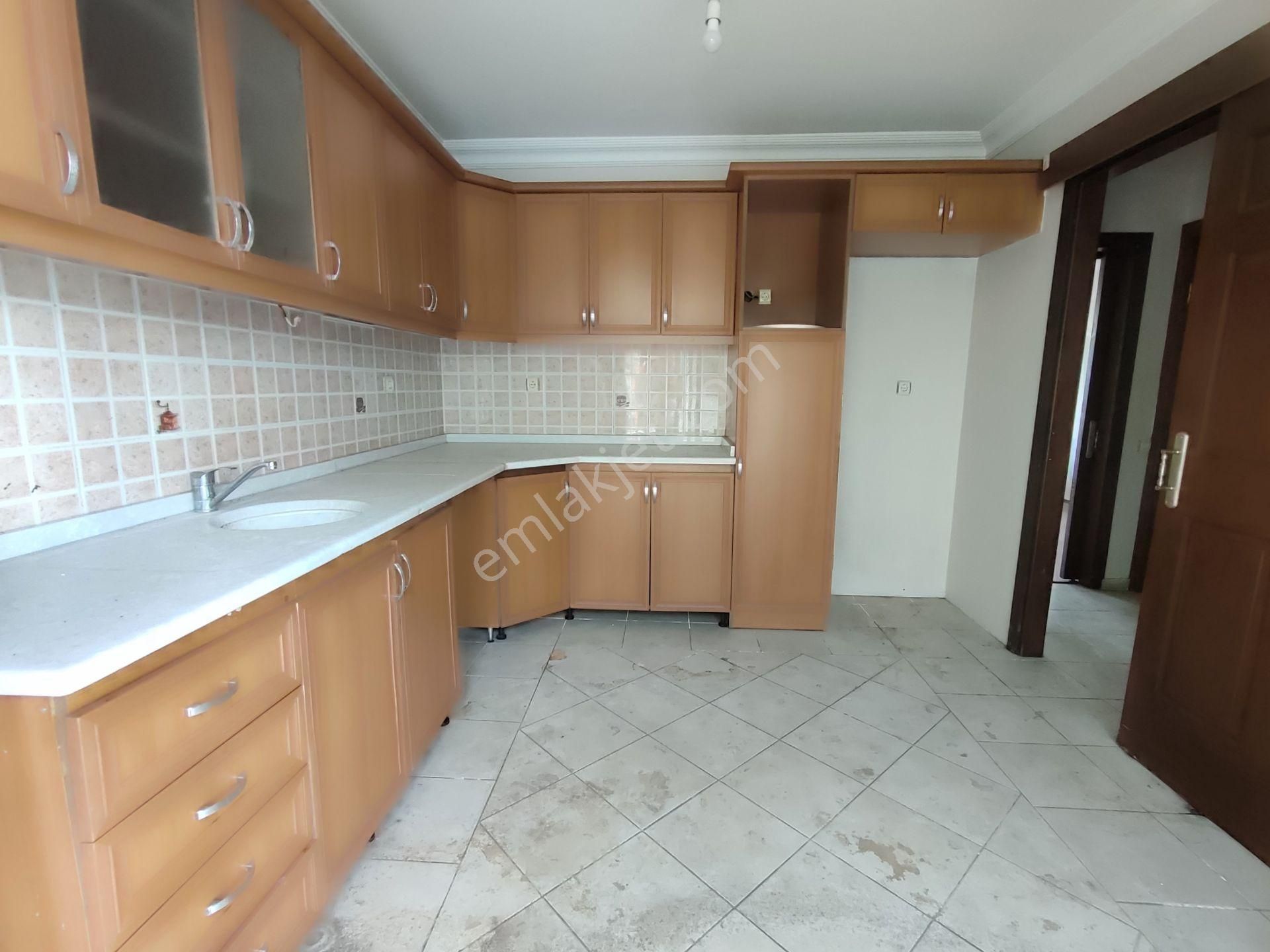 Kardeşten Cennetayağında Site İçinde Bahçeli 5+1 Dubleks Villa - Görsel 8