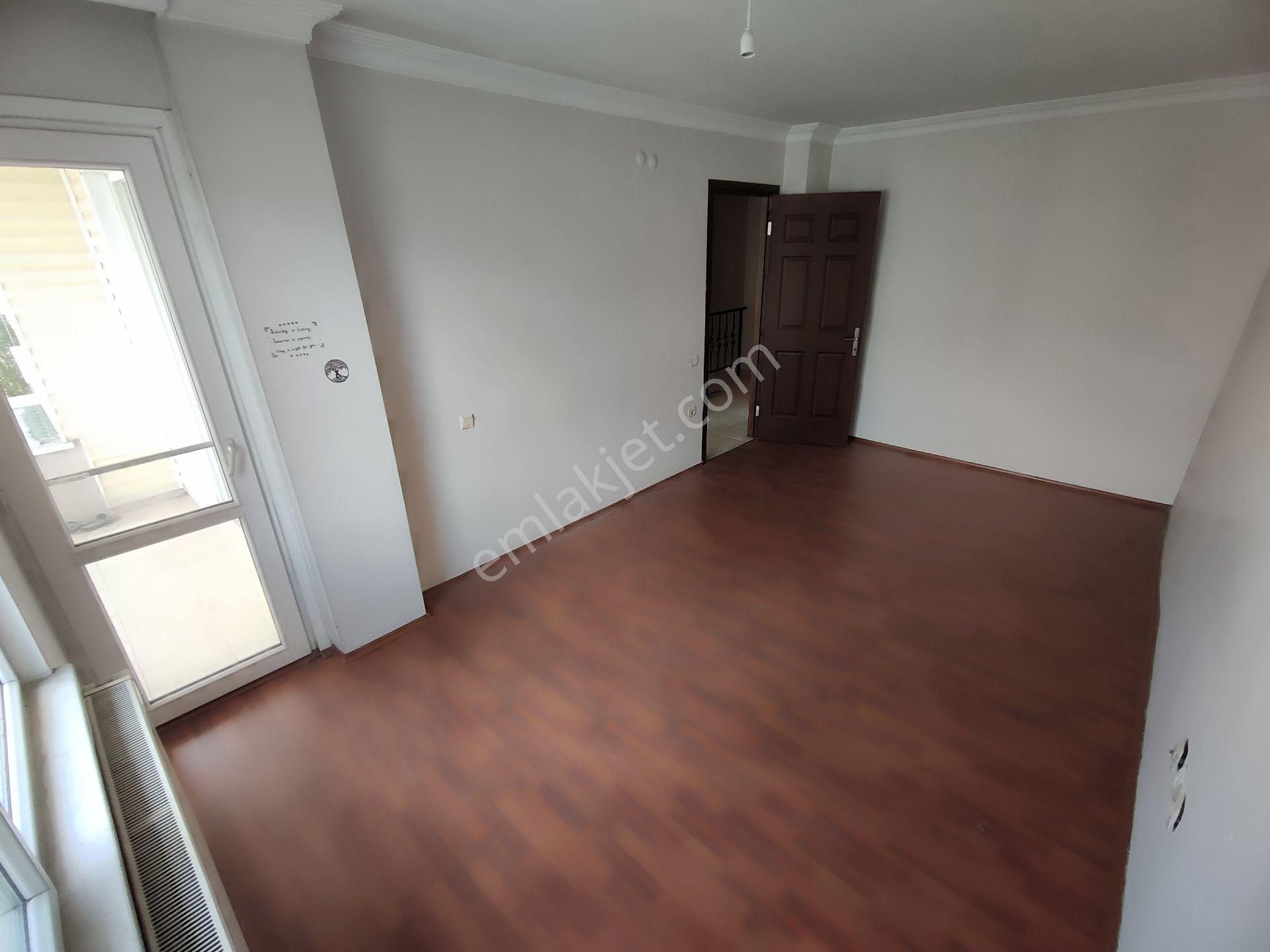 Kardeşten Cennetayağında Site İçinde Bahçeli 5+1 Dubleks Villa - Görsel 15