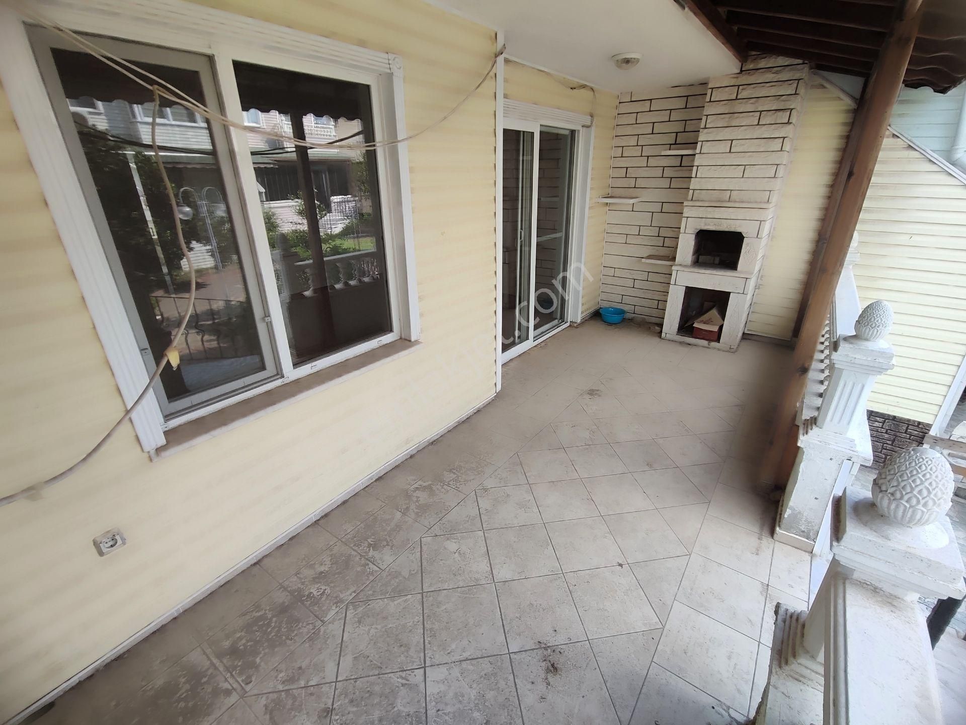 Kardeşten Cennetayağında Site İçinde Bahçeli 5+1 Dubleks Villa - Görsel 26