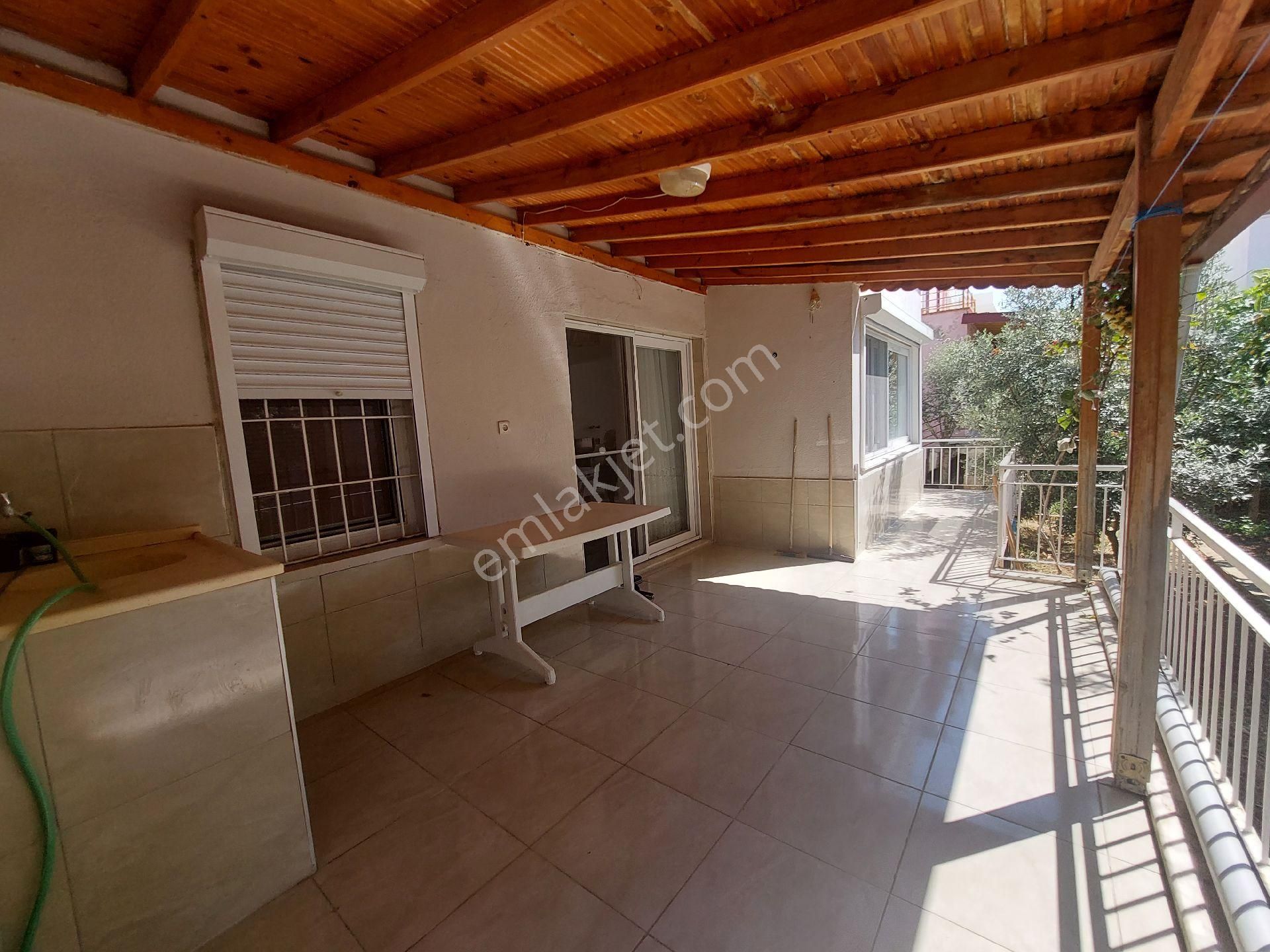 Denize 400m 3+1 Villamızın Özel Plaj Alanı Ve Otoparkı Mevcuttur. Şezlong, Şemsiye Mevcuttur - Görsel 33