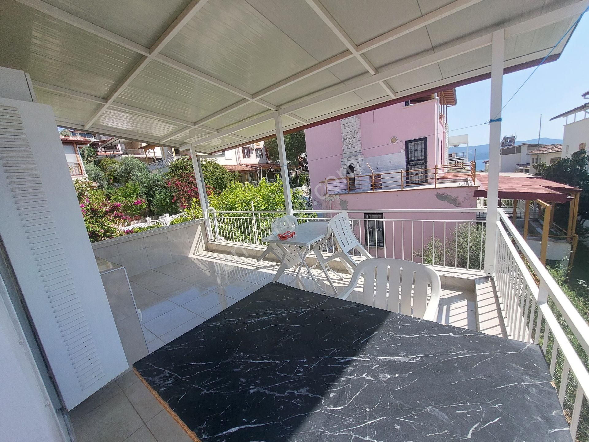 Denize 400m 3+1 Villamızın Özel Plaj Alanı Ve Otoparkı Mevcuttur. Şezlong, Şemsiye Mevcuttur - Görsel 9