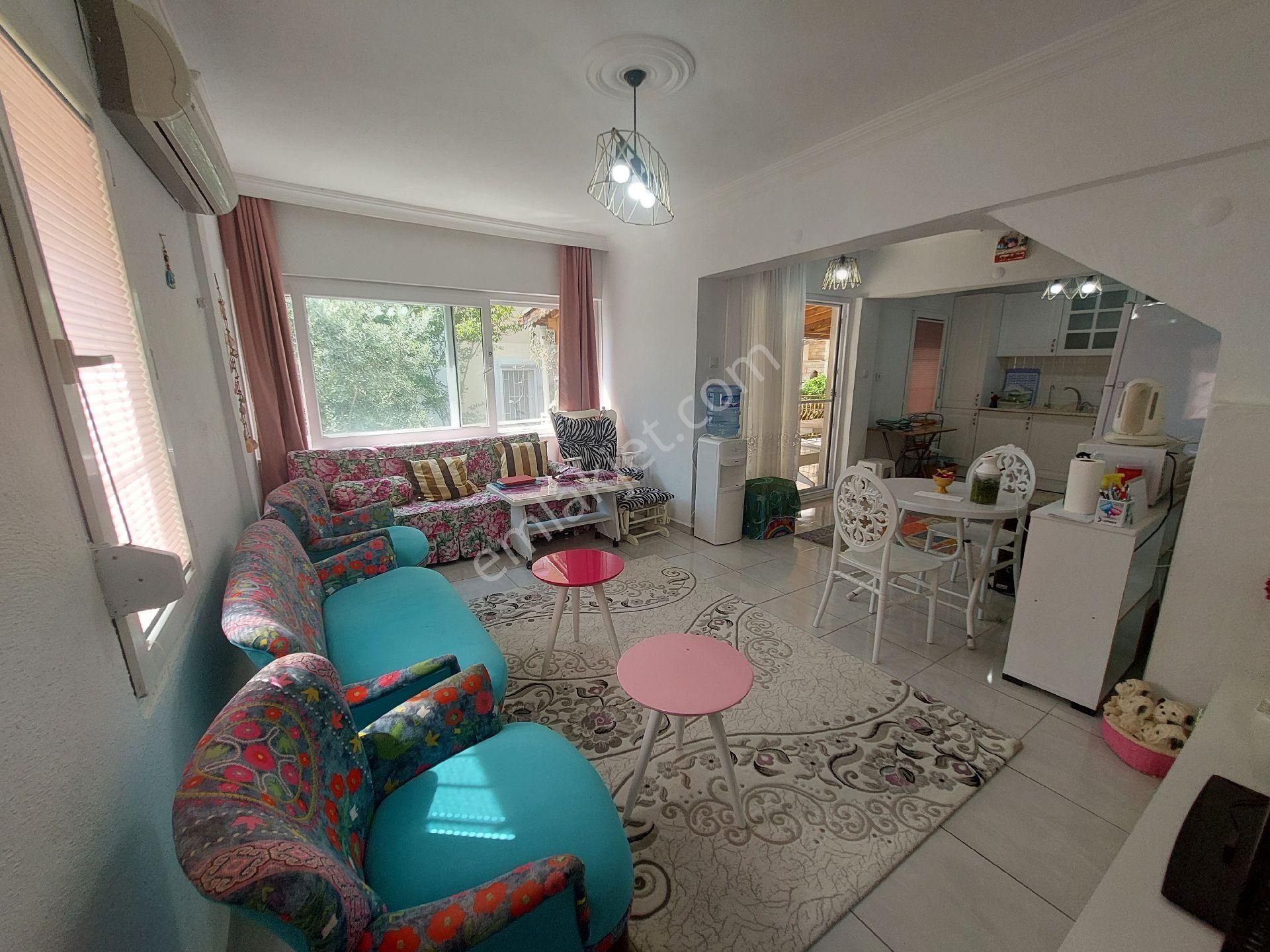 Denize 400m 3+1 Villamızın Özel Plaj Alanı Ve Otoparkı Mevcuttur. Şezlong, Şemsiye Mevcuttur - Görsel 26