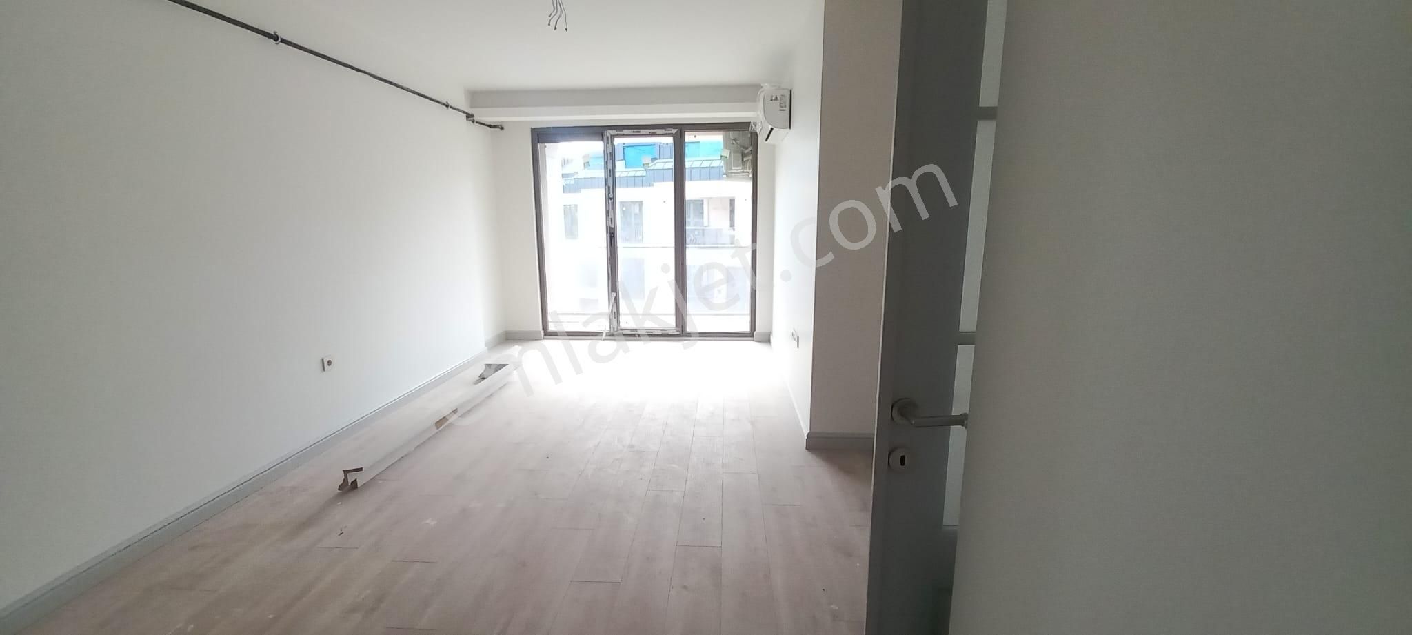 Çengelköy Meydan Sitesi 'ndde 2+1 Balkonlu Kiralık Daire - Görsel 10