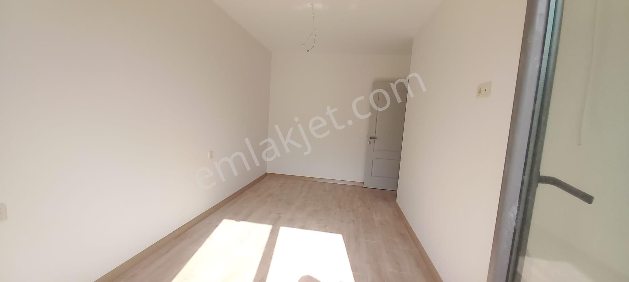 Çengelköy Meydan Sitesi 'ndde 2+1 Balkonlu Kiralık Daire - Görsel 17