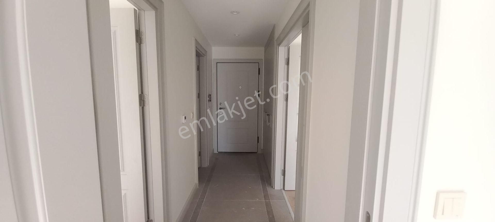 Çengelköy Meydan Sitesi 'ndde 2+1 Balkonlu Kiralık Daire - Görsel 9