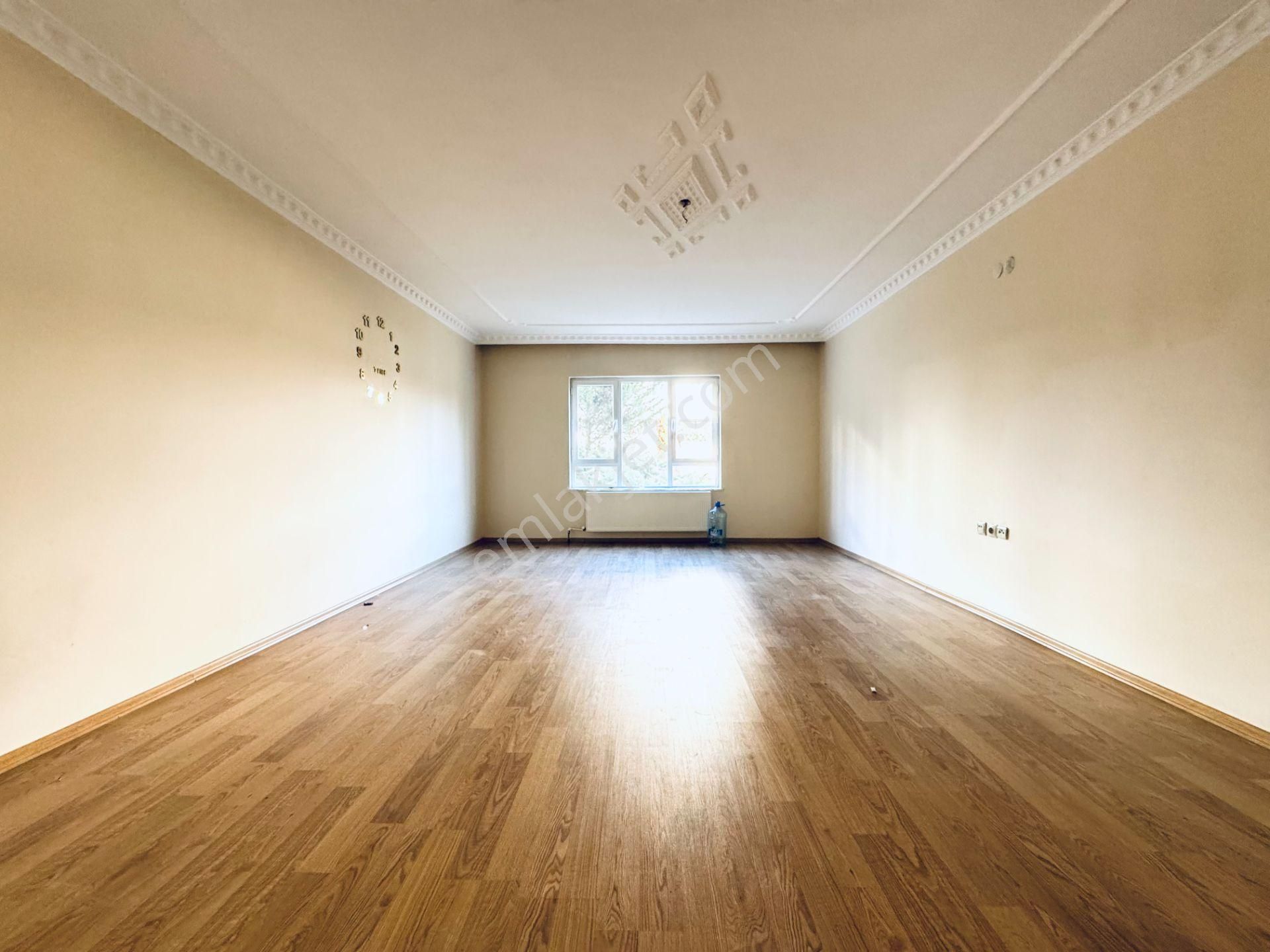 Nam-ak Emlak'tan Kilerli Çift Banyolu 3+1 Site Dairesi - Görsel 8