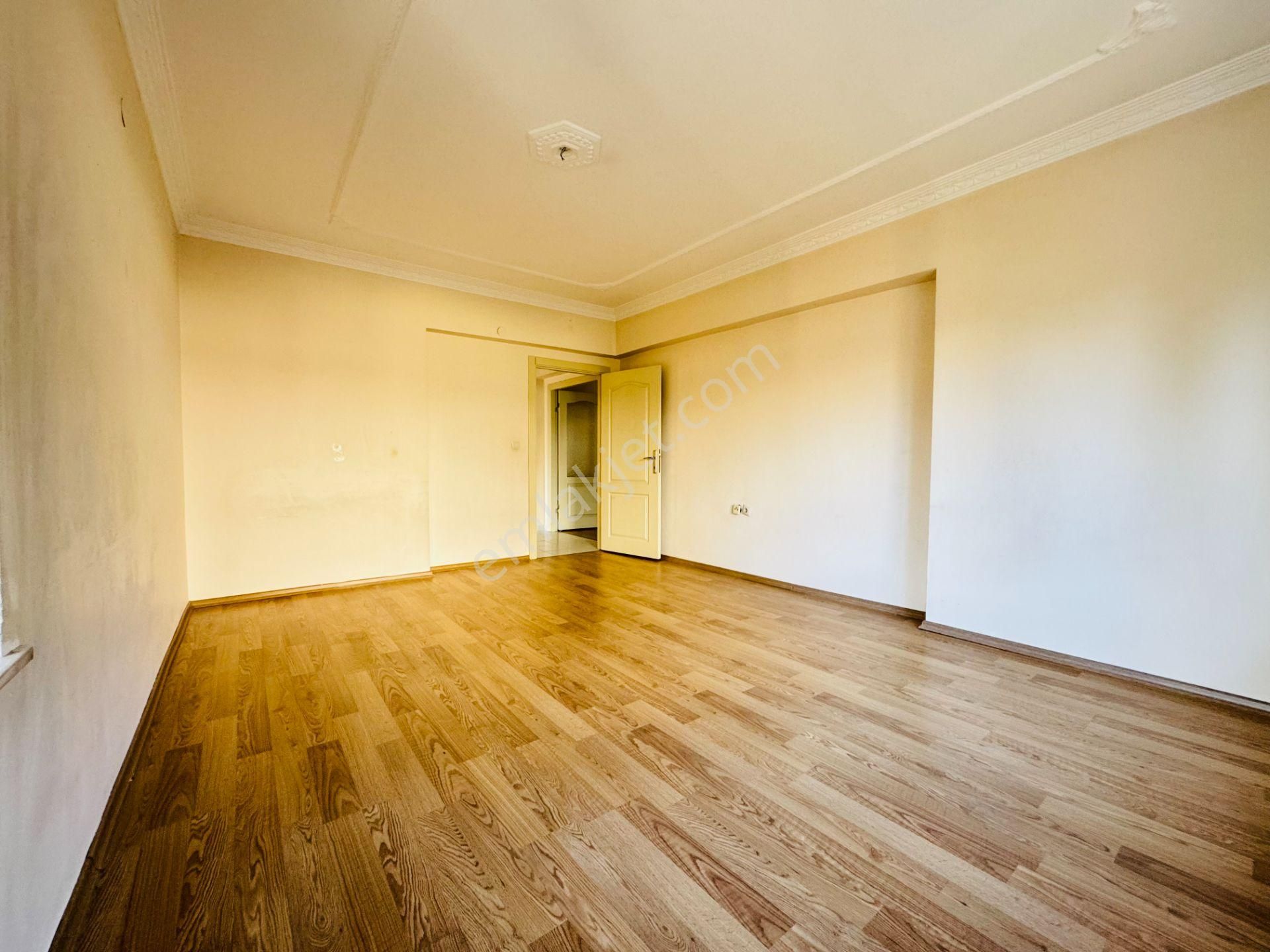 Nam-ak Emlak'tan Kilerli Çift Banyolu 3+1 Site Dairesi - Görsel 14