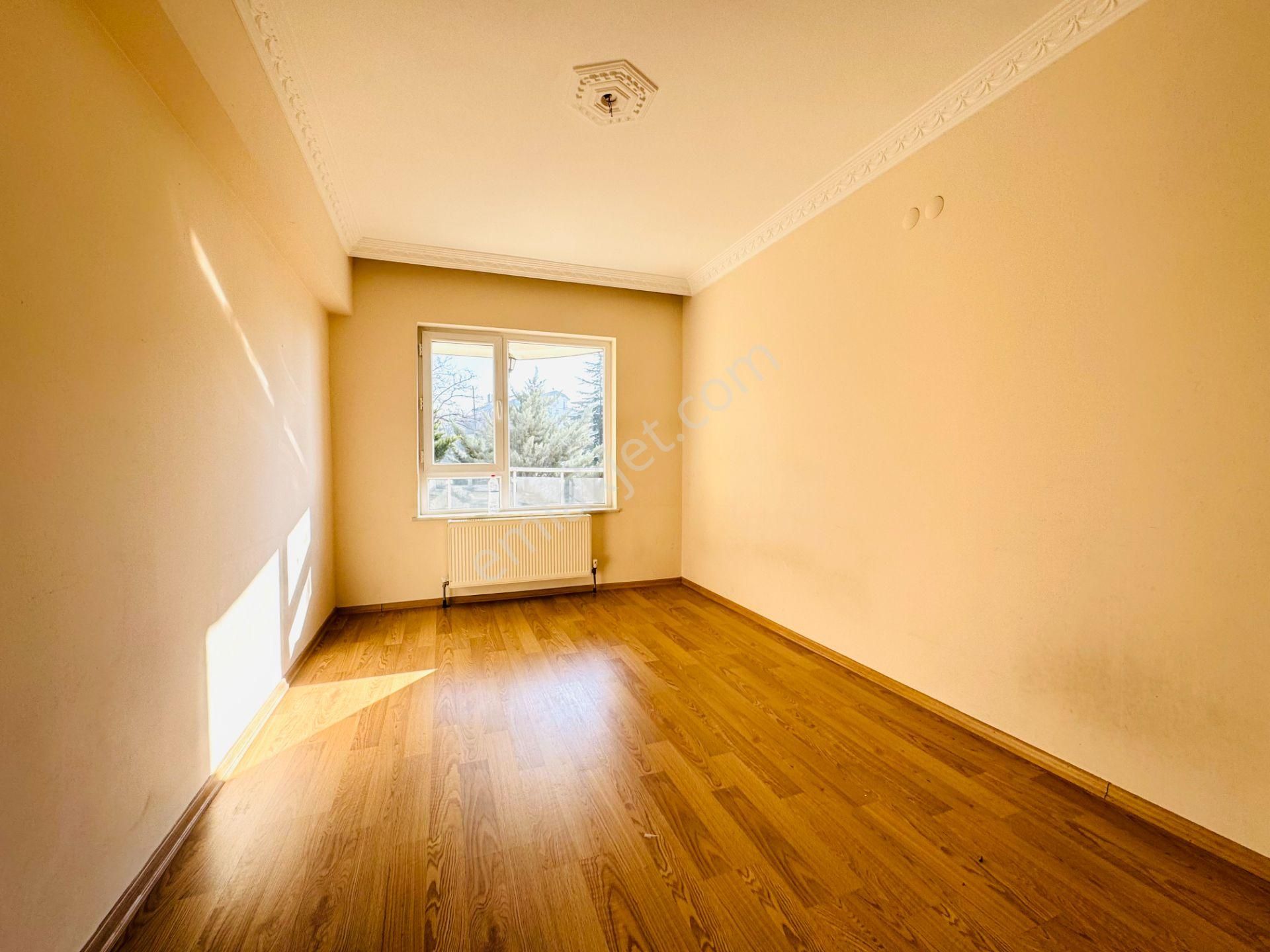 Nam-ak Emlak'tan Kilerli Çift Banyolu 3+1 Site Dairesi - Görsel 15