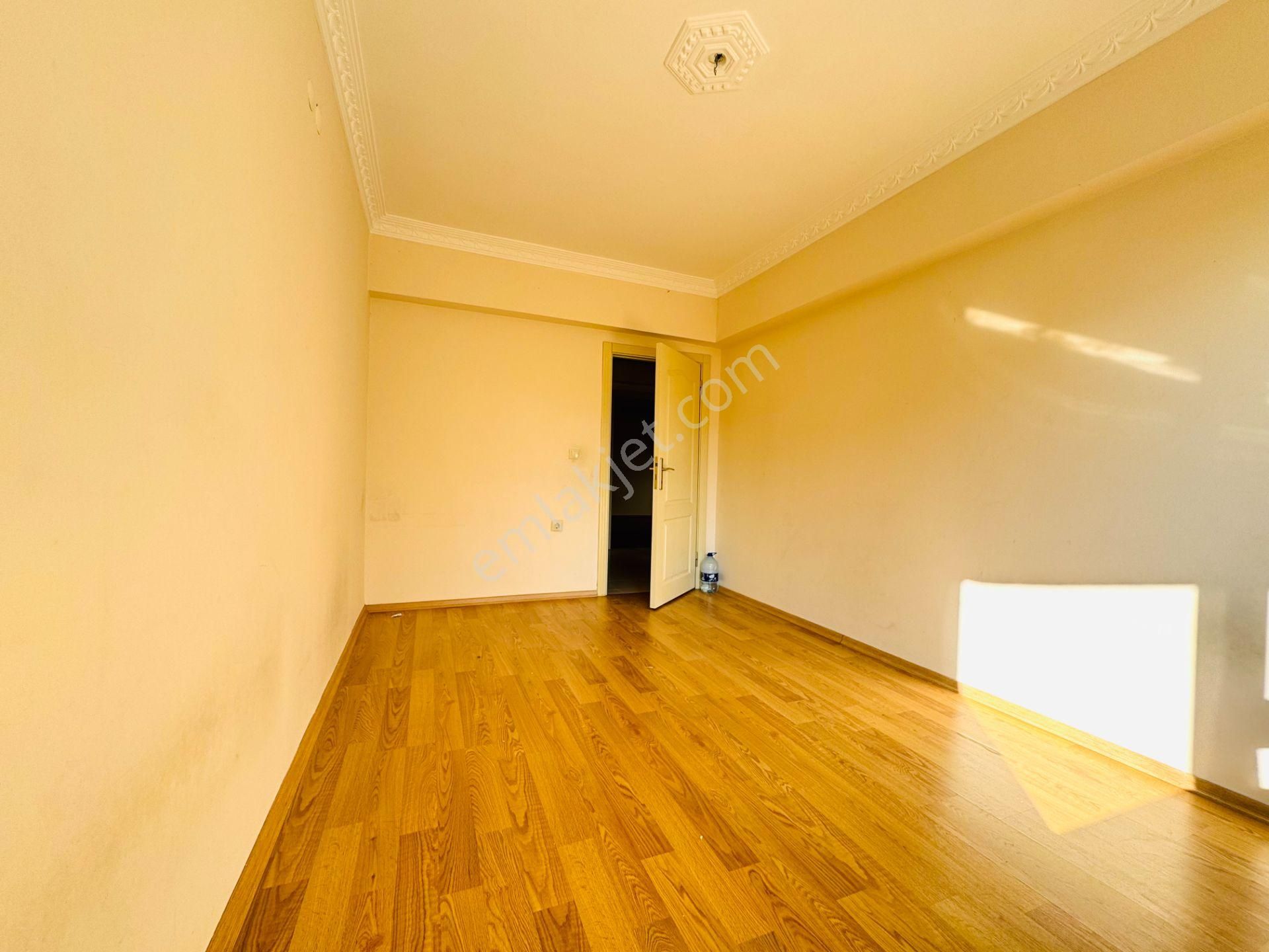 Nam-ak Emlak'tan Kilerli Çift Banyolu 3+1 Site Dairesi - Görsel 18