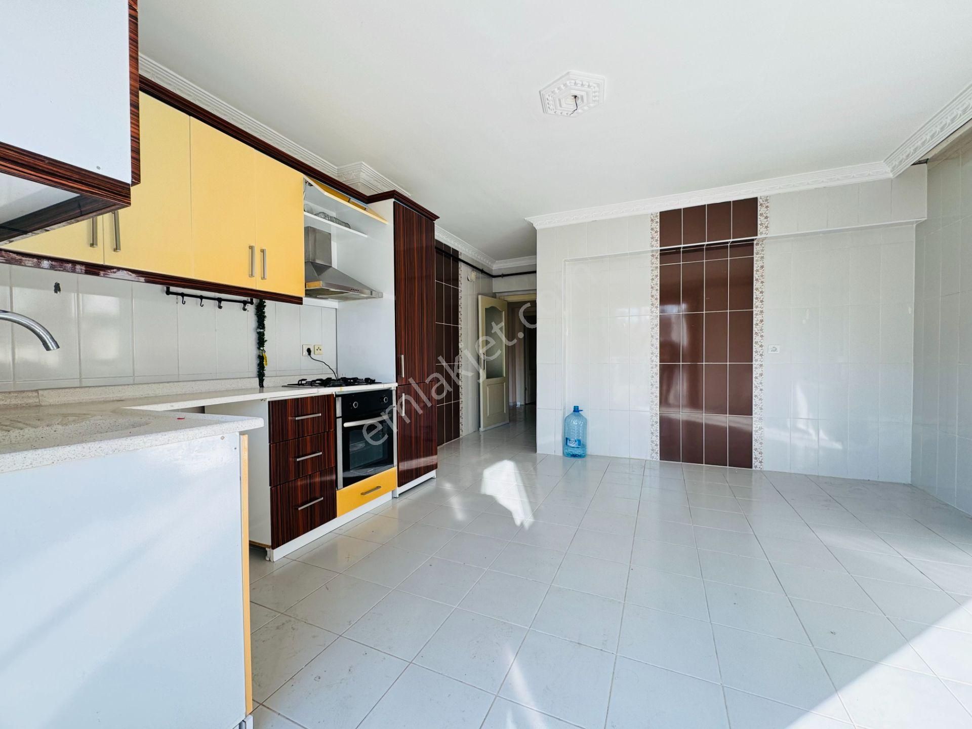 Nam-ak Emlak'tan Kilerli Çift Banyolu 3+1 Site Dairesi - Görsel 4