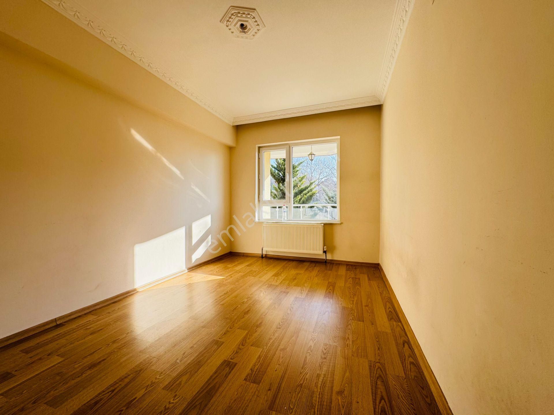 Nam-ak Emlak'tan Kilerli Çift Banyolu 3+1 Site Dairesi - Görsel 17