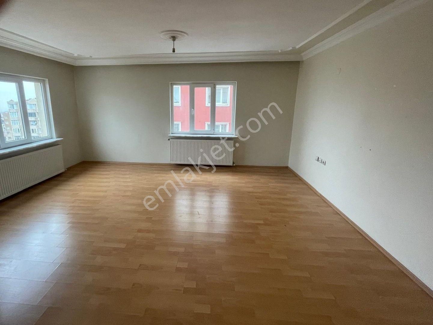 Bursa Kılıç Tn Bağlaraltı Site İçi Satılık 165m2 3+1 6.kat Daire - Görsel 6