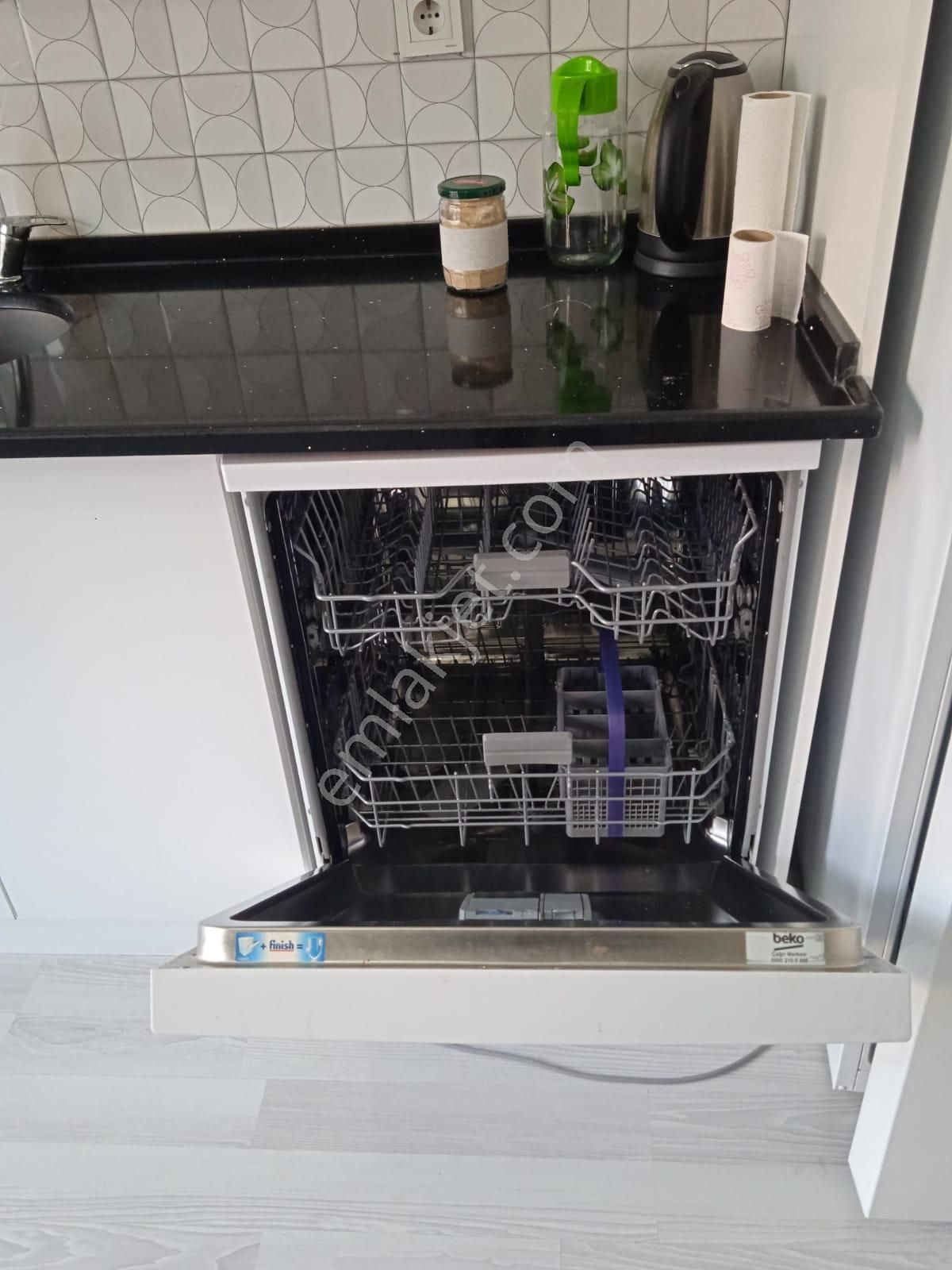Şekercioğlu Gayrımenkulden Merkezde Yeni Binada 2+1 Eşyalı Kiralık Daire - Görsel 12