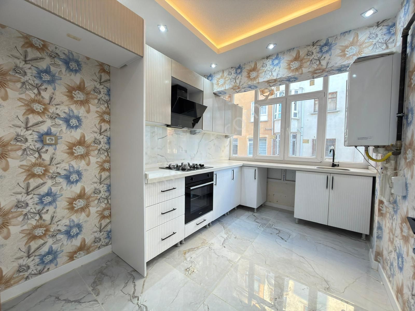 Ayvalı Mahallesi'nde Ultra Lüks Yapılı 3+1 Daire!