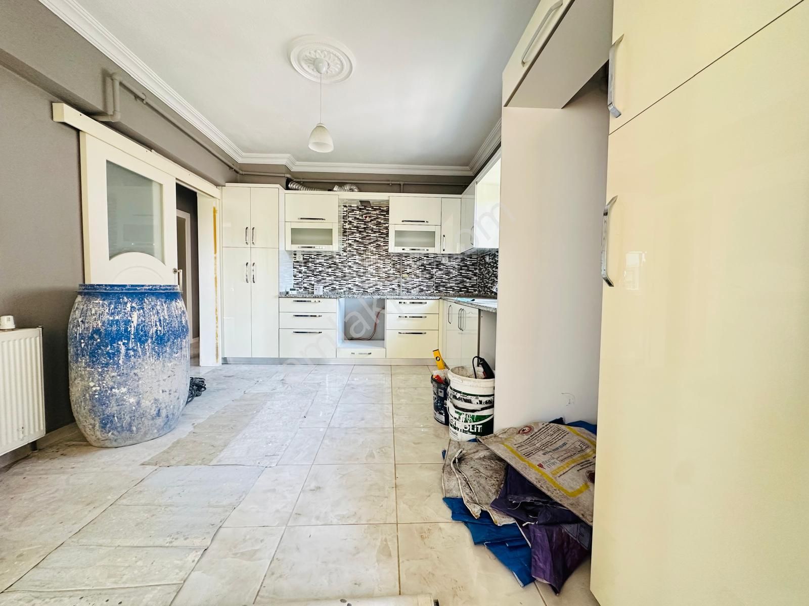 🏡 Göl-san Gayrimenkul’den 🏡 Yeni Mah. 3+1 150 M2 Kiralık Arakat Daire - Görsel 3