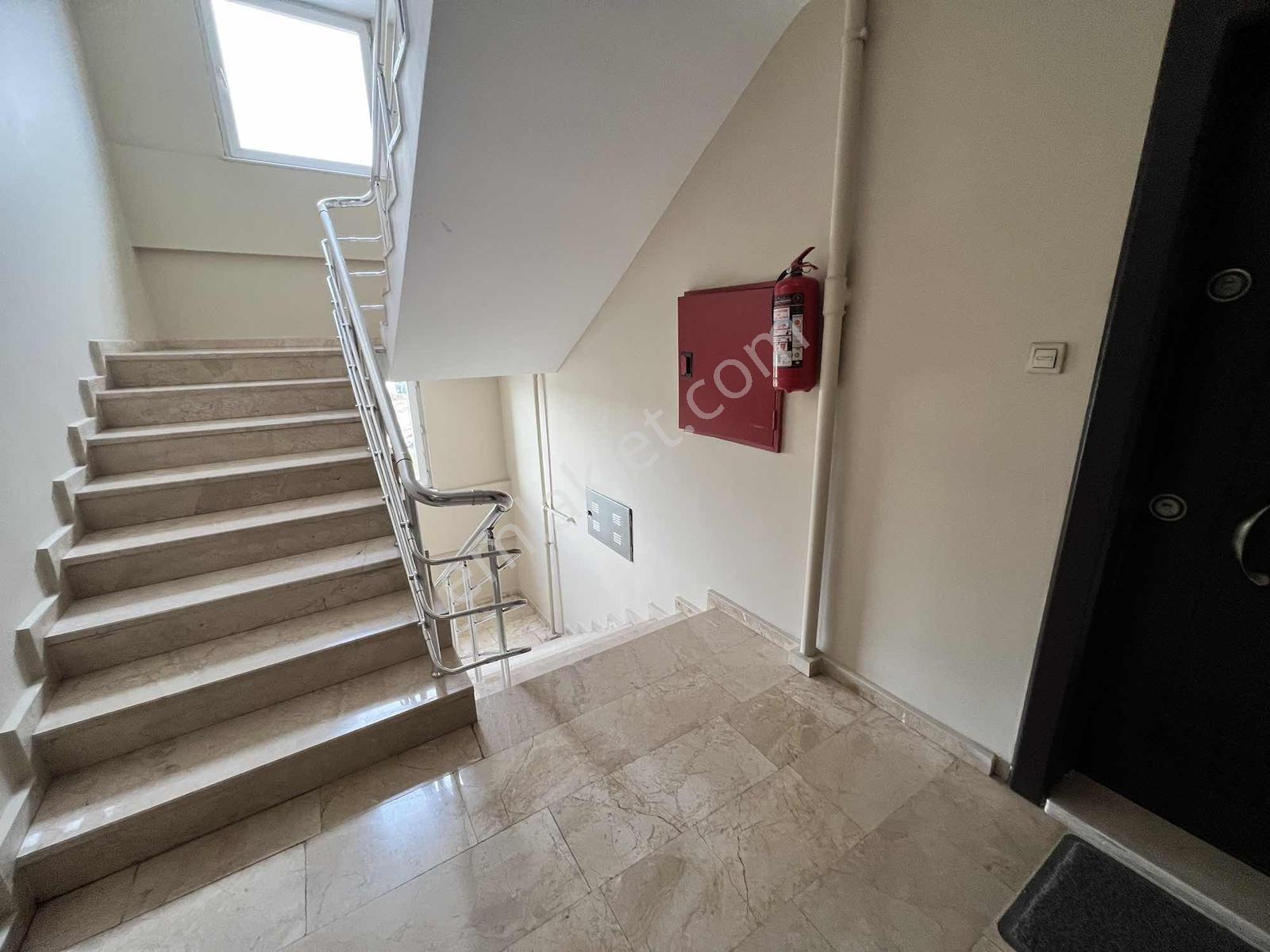 Çetinkaya Sitesinde Satılık 3+1 Daire Geniş Bakımlı - Görsel 17