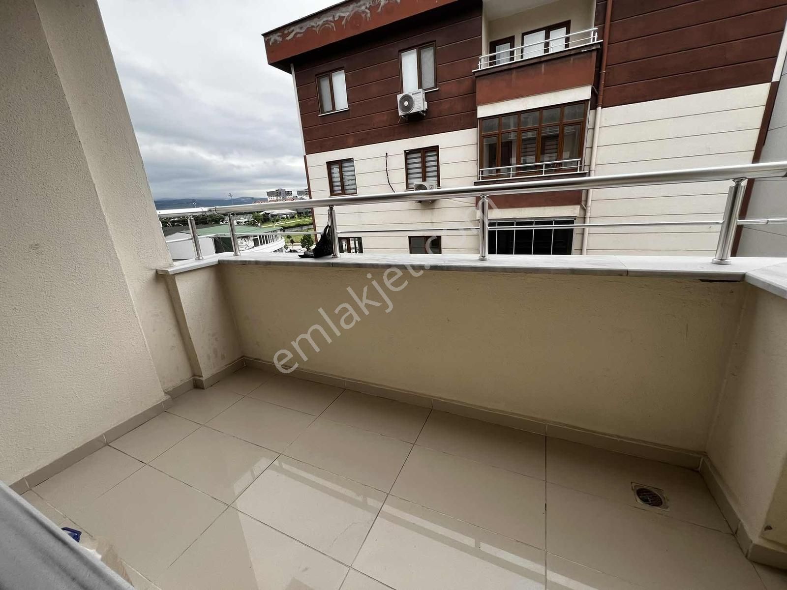 Özlüce Bulvara Yakın Kiralık 3+1 Arakat Daire - Görsel 15