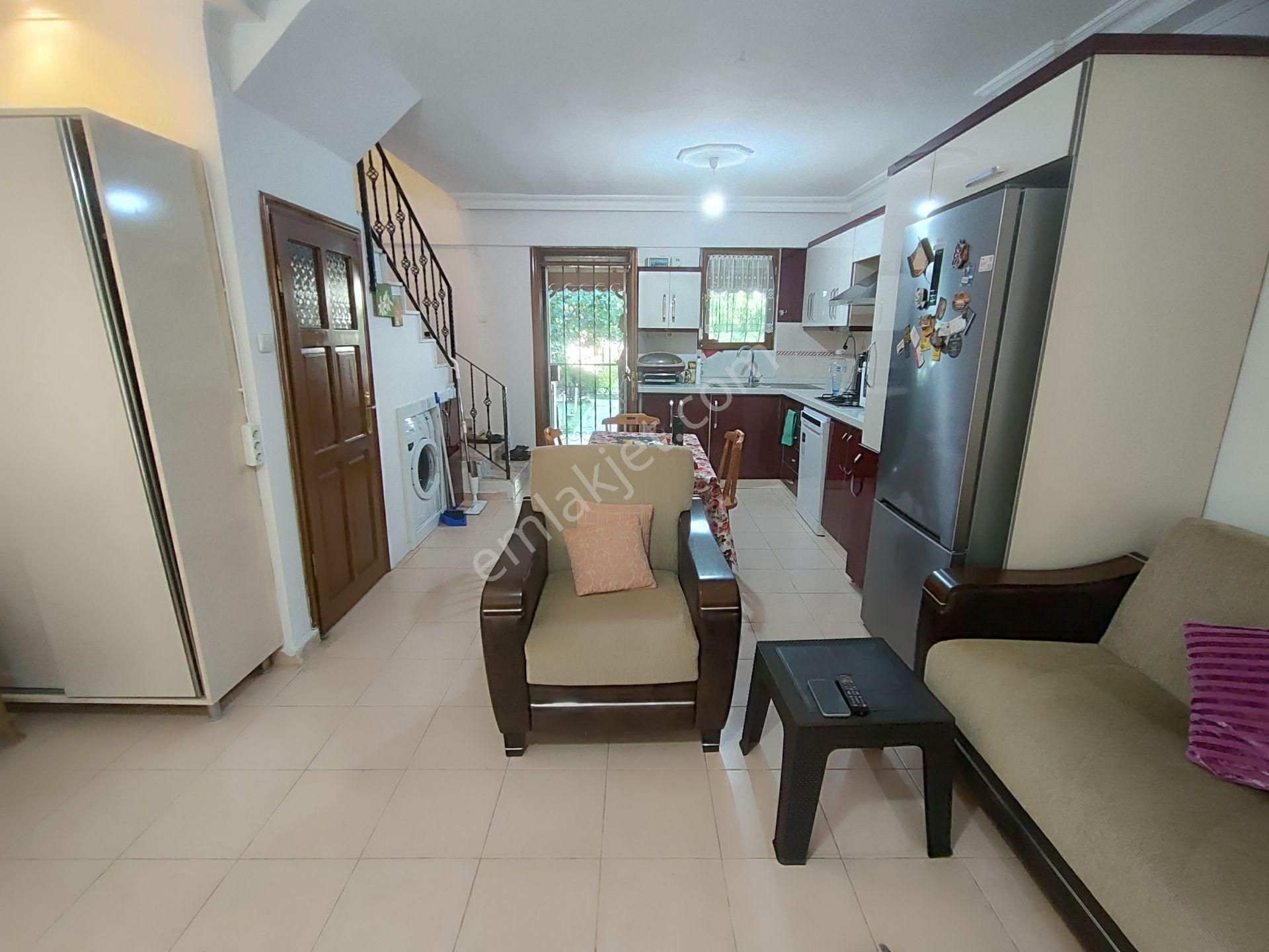 Kardeşten 53 Evlerde Site İçinde Denize Yakın 3+1 Tripleks Villa (kelepir) - Görsel 16