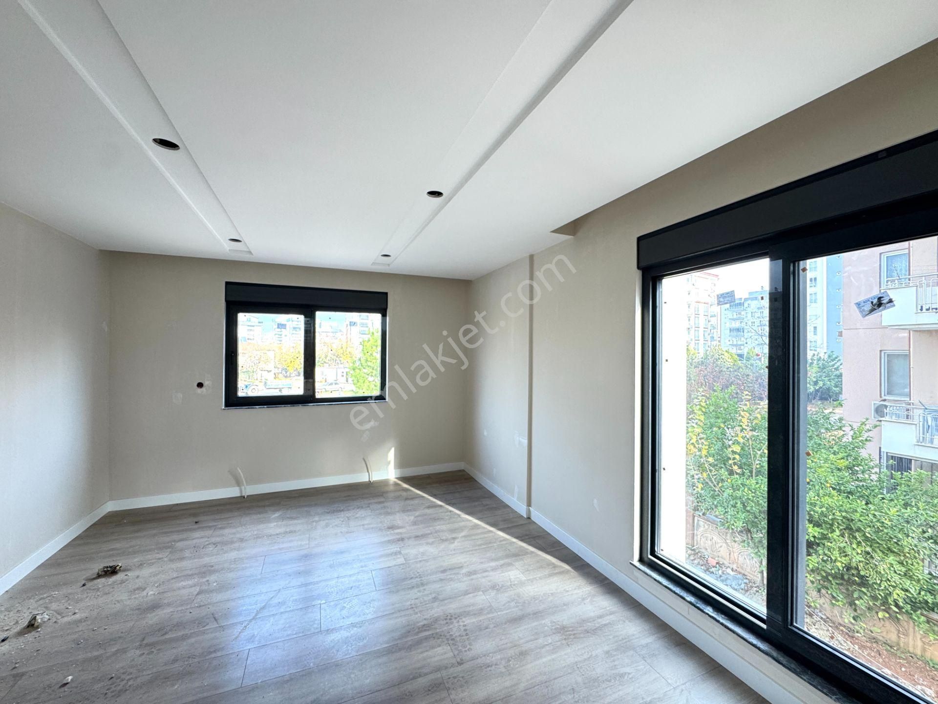 Kızıltoprakta Ebv. Banyolu Giyinme Odalı Geniş Lüks 3+1 Daire - Görsel 16