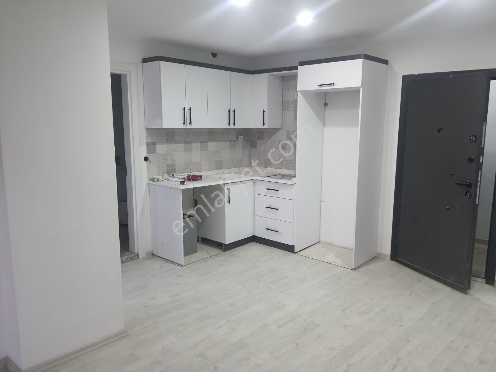 Kuşadası Tam Merkezde Yatırımlık 1+1 Daire