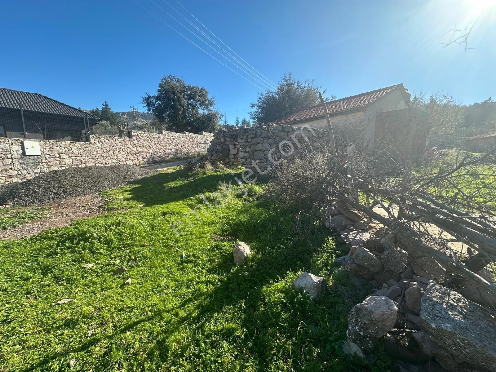 Marmaris Osmaniye'de Satılık Tarla -ev-bahçe - Görsel 2