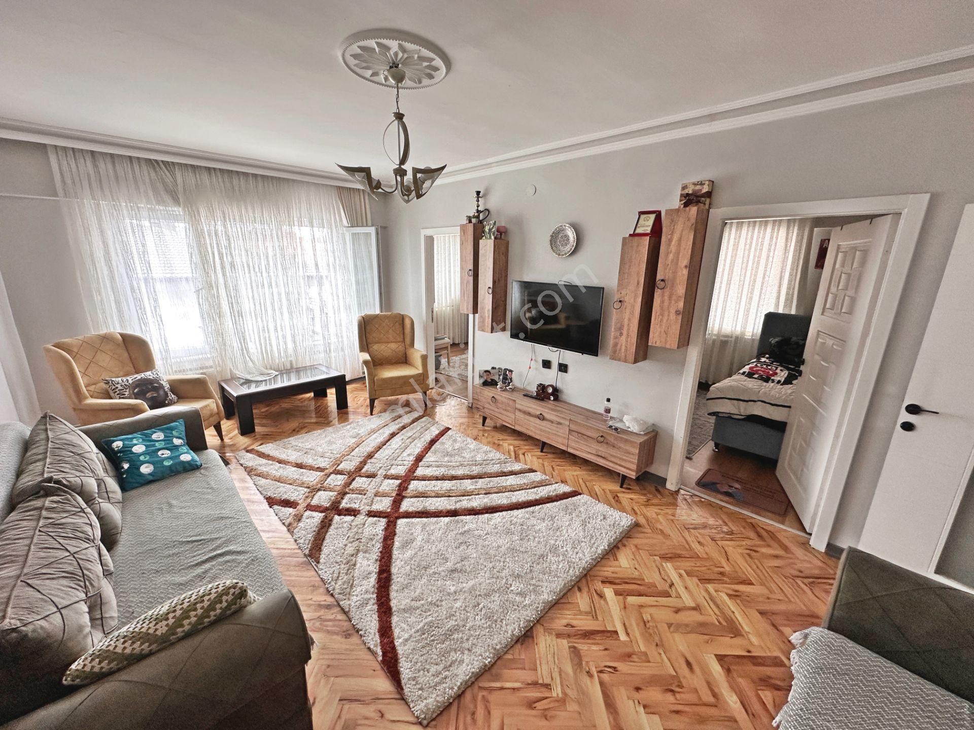 Çağlayan Düzlükte Tren İstasyonuna Yürüme Mesafesinde Açık Teraslı 4+1 Satılık Dublex - Görsel 8