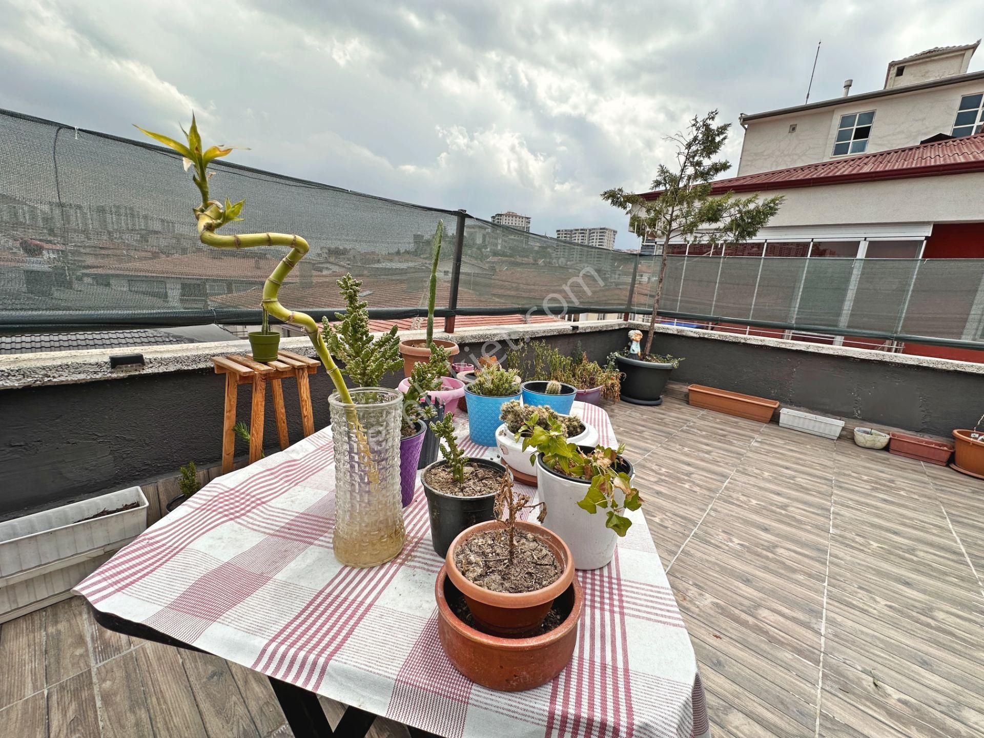 Çağlayan Düzlükte Tren İstasyonuna Yürüme Mesafesinde Açık Teraslı 4+1 Satılık Dublex - Görsel 2