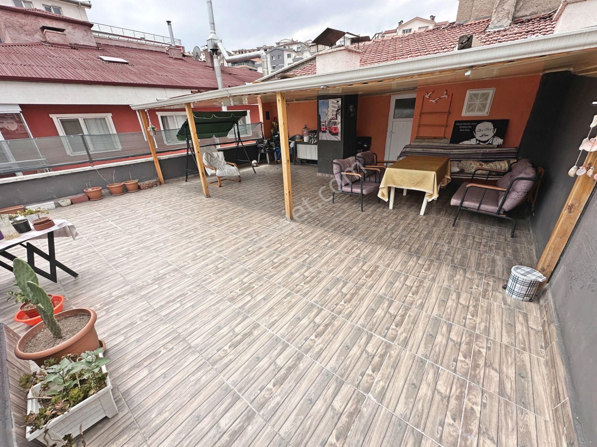 Çağlayan Düzlükte Tren İstasyonuna Yürüme Mesafesinde Açık Teraslı 4+1 Satılık Dublex