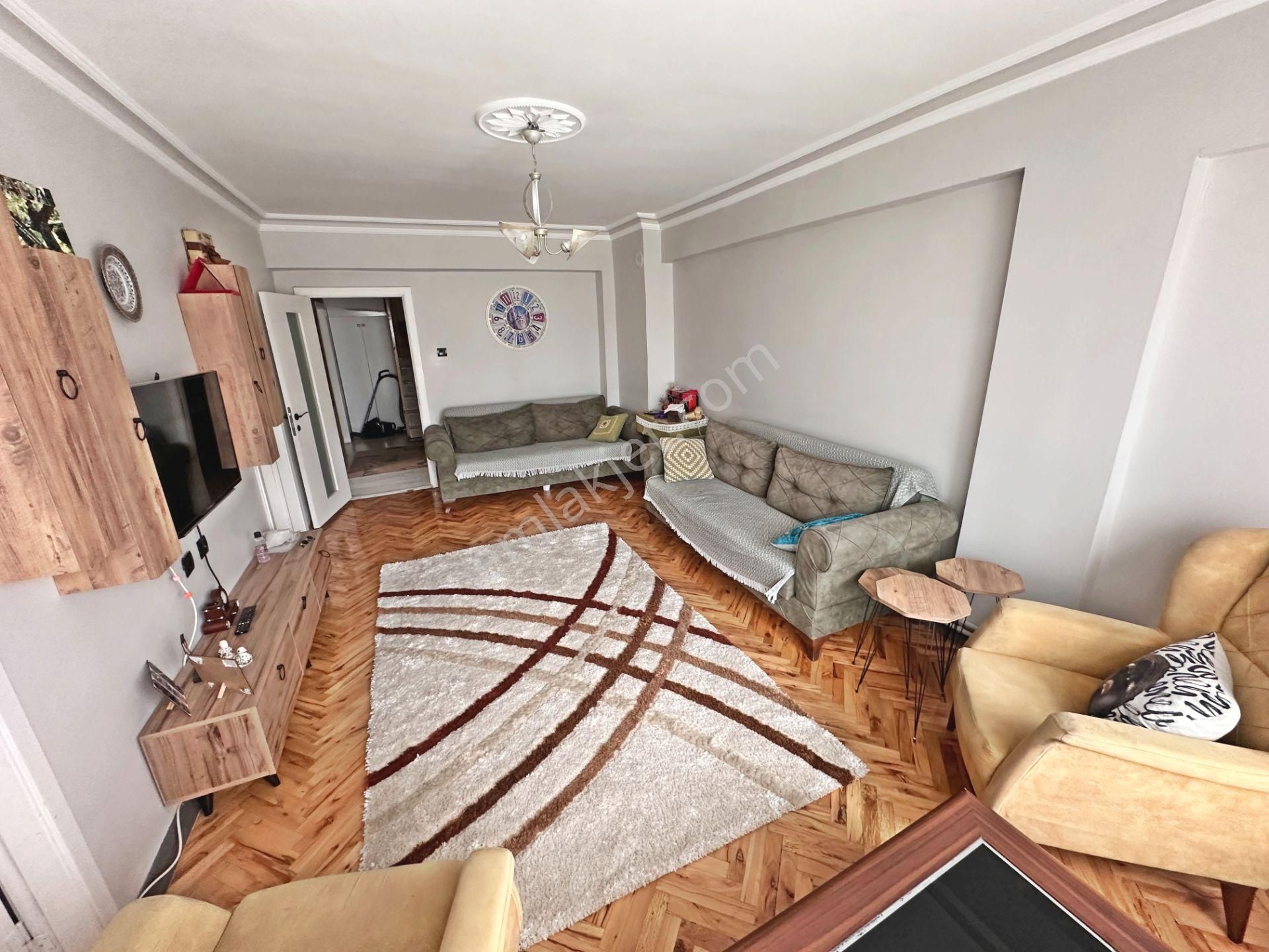 Çağlayan Düzlükte Tren İstasyonuna Yürüme Mesafesinde Açık Teraslı 4+1 Satılık Dublex - Görsel 9