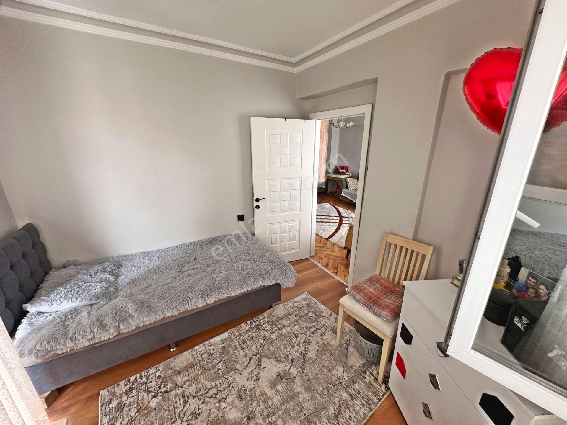 Çağlayan Düzlükte Tren İstasyonuna Yürüme Mesafesinde Açık Teraslı 4+1 Satılık Dublex - Görsel 12